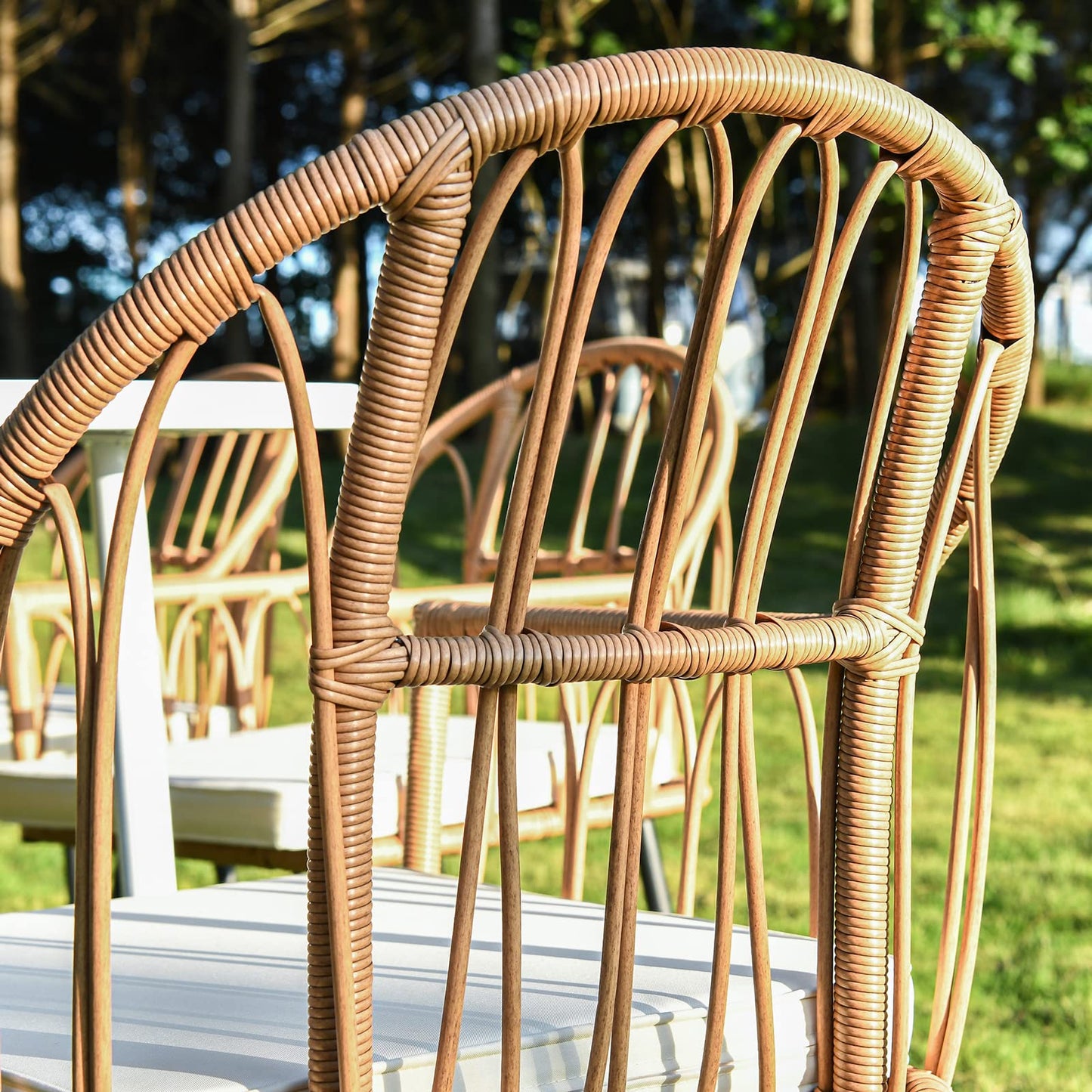 YITAHOME 4 Pieces Rattan Wicker Dinning Chairs, Outdoor Indoor Patio Furniture Set with Cushion and Curved Back All Weather Bistro Chair for Garden Backyard Porch Poolside Restaurant