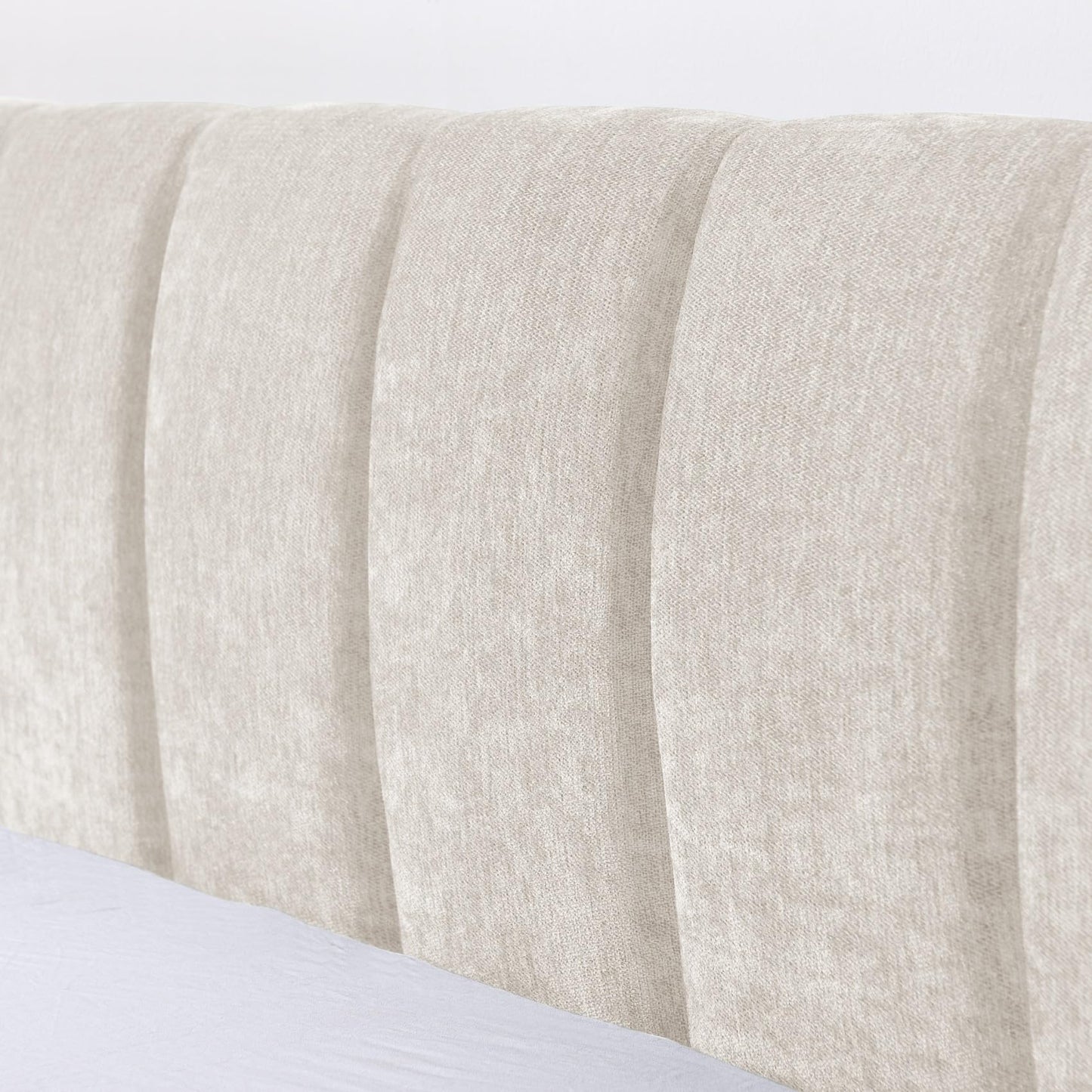 KEIKI Thick Chenille King Bed Frame with 4 Storage Drawer & Upholstered Tufted Cushioned Headboard, Modern Solid Wood Floor Platform Cloud Bed Frame for Bedroom, No Box Spring Needed, Beige