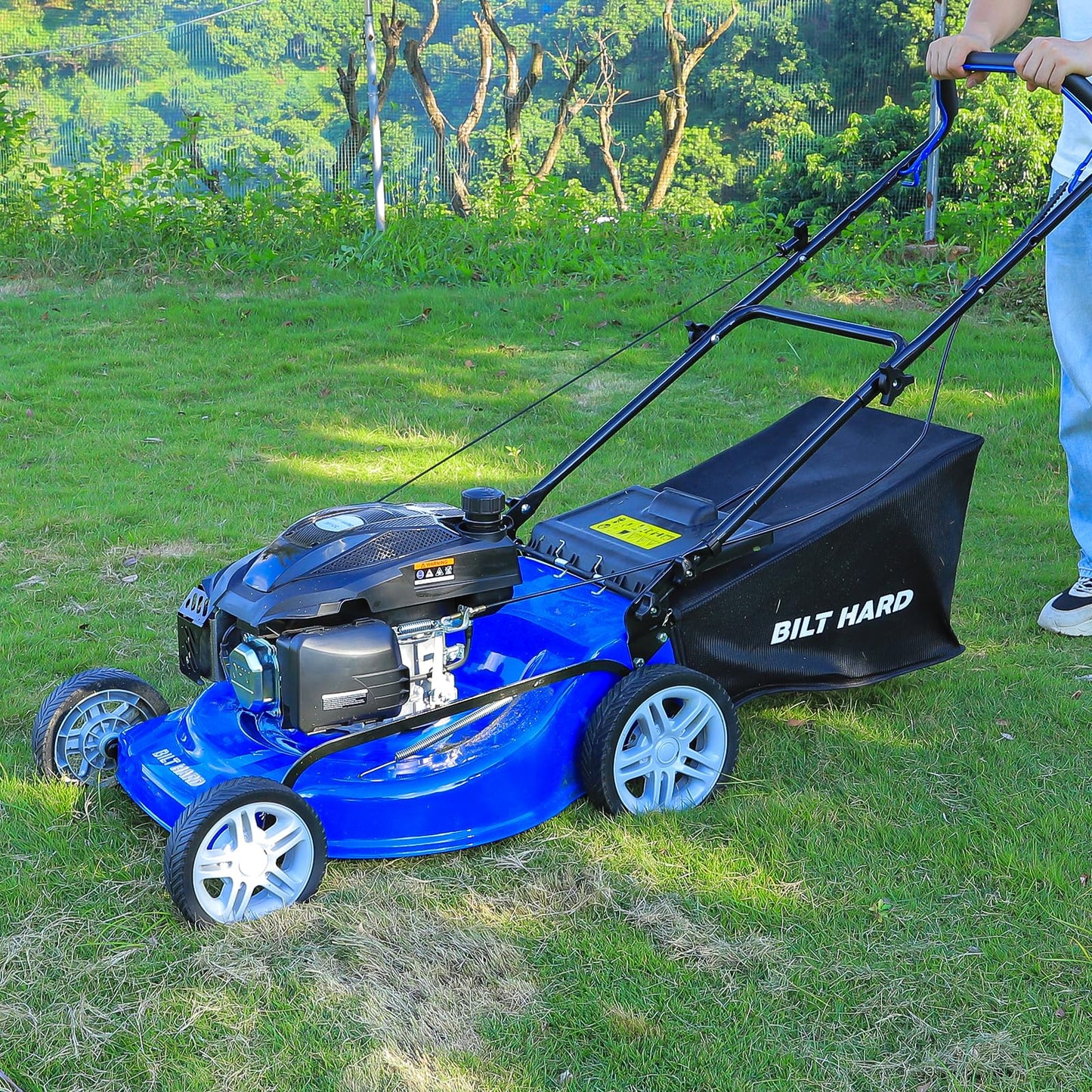 BILT HARD 21 Inch 201cc 4-Cycle Engine Push Lawn Mower, 3-in-1 Gas Lawn Mower with Bagging, Mulching and Side Discharge, Easy Start with Adjustable 8-Positions Cutting Height for Lawn, Yard, Garden