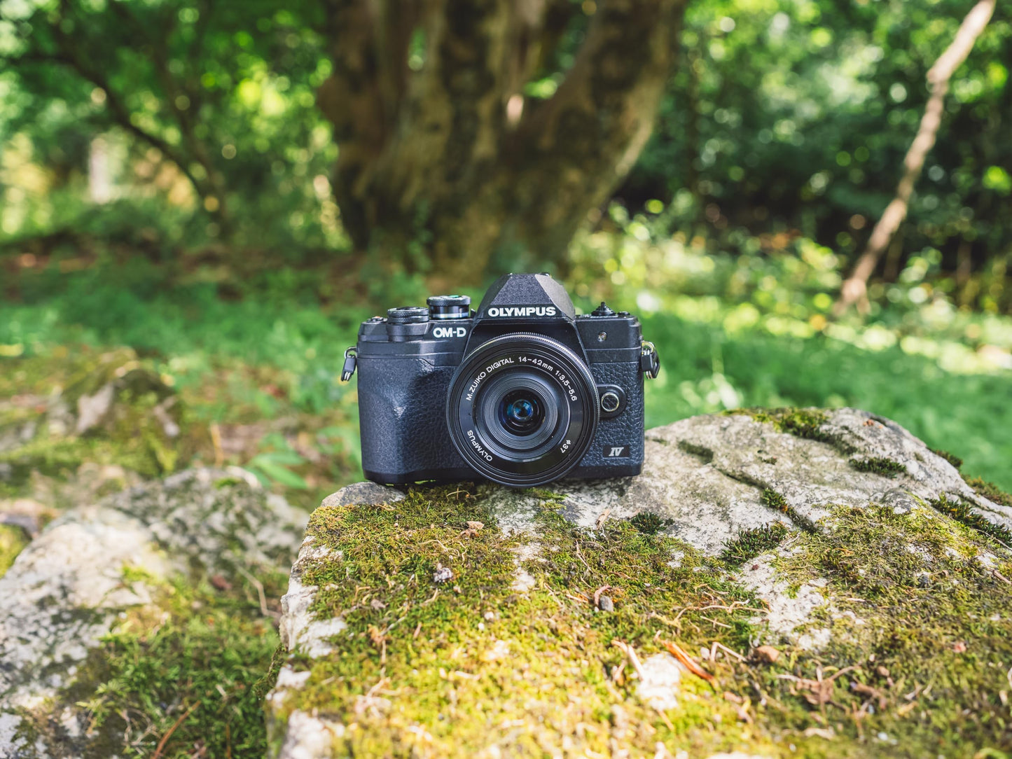 OM SYSTEM Olympus E-M10 Mark IV Black Micro Four Thirds System Camera M.Zuiko Digital ED 14-42mm F3.5-5.6 EZ kit 20MP Sensor 5-Axis Image Stabilization 4K Video Wi-Fi