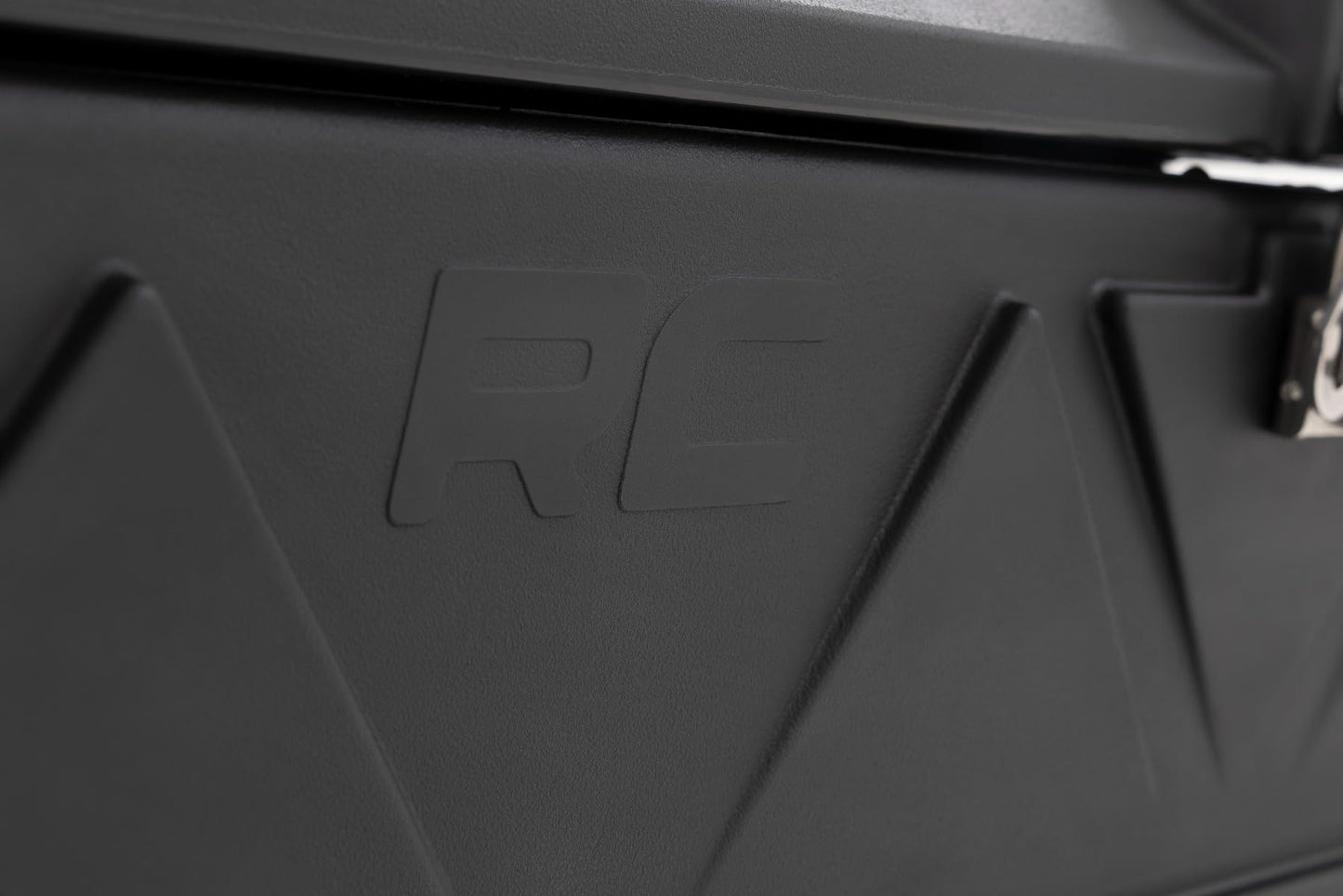 Rough Country Rear Bed Cargo Box for Can-Am Maverick X3 (2 & 4-Seat Models) - 45-Gallon Storage Capacity, Watertight Seal, High-Impact UV-Resistant, Lockable Latches