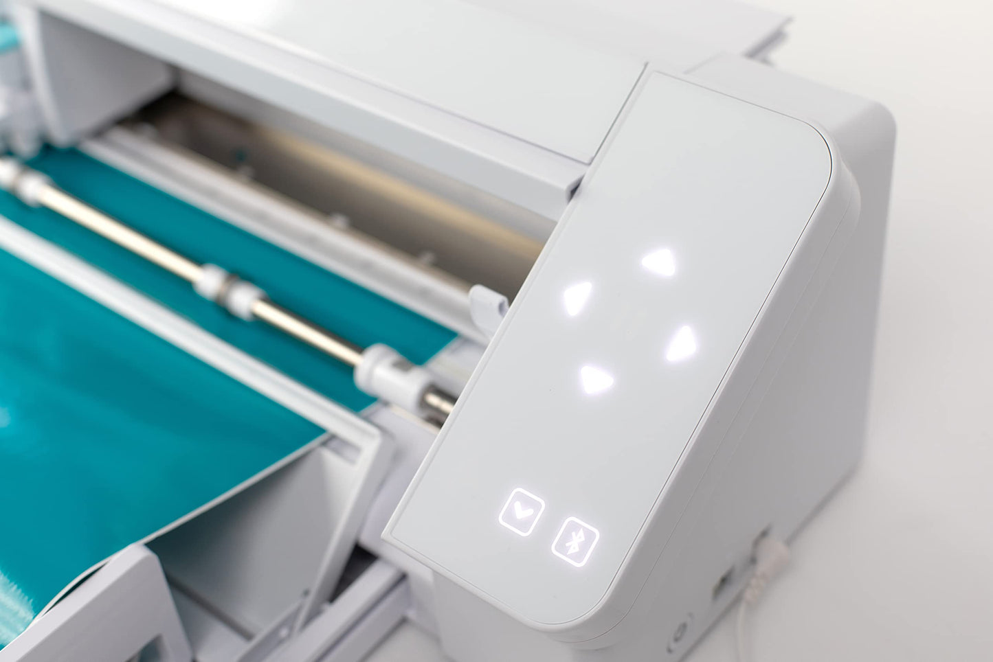 Silhouette Cameo 4 with Bluetooth, 12" Cutting Mat, Autoblade 2, 100 Designs and Silhouette Studio Software - White Edition