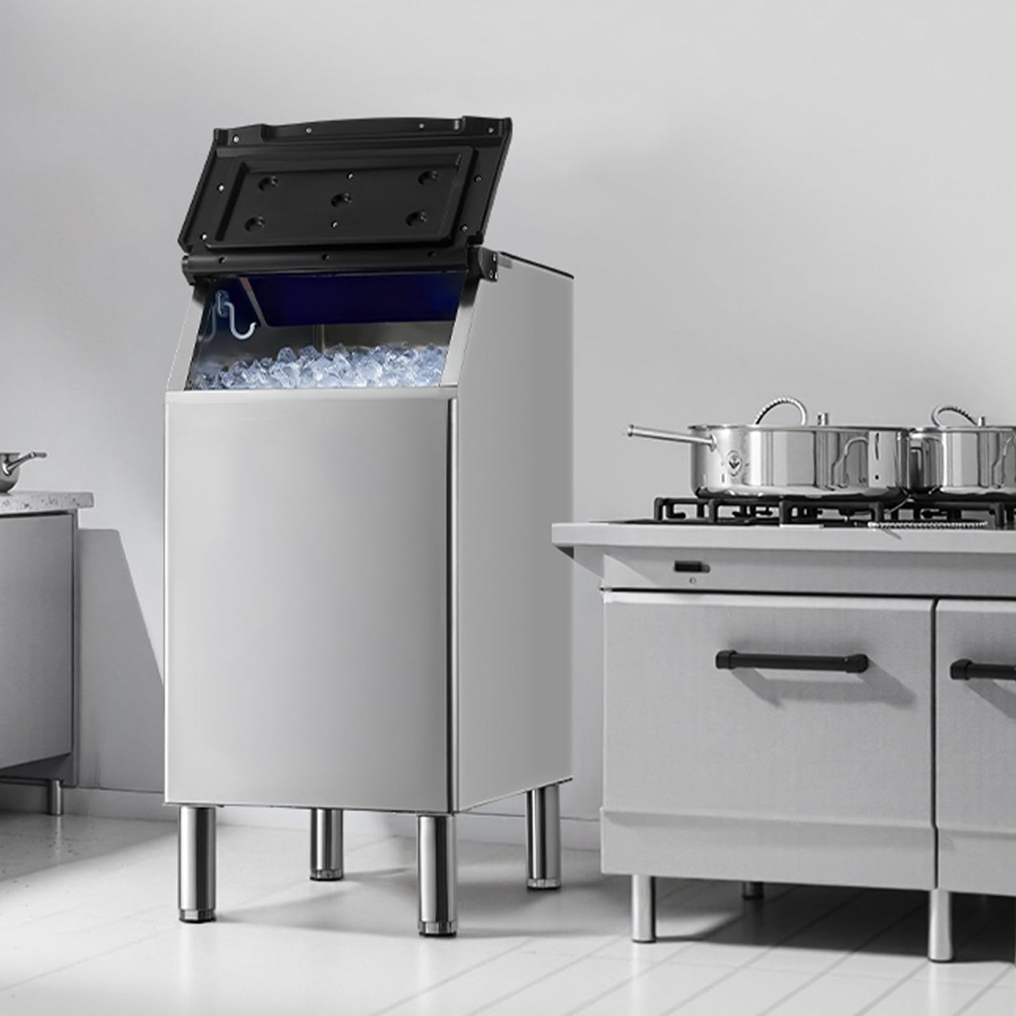 VEVOR Commercial Ice Maker Storage Bin, 300 LBS Capacity Ice-Bin, Stainless Steel Commercial Ice Storage Bin with Adjustable Anti-Slip Rubber Feet, Suitable for Restaurant Hotel and Beverage Shops
