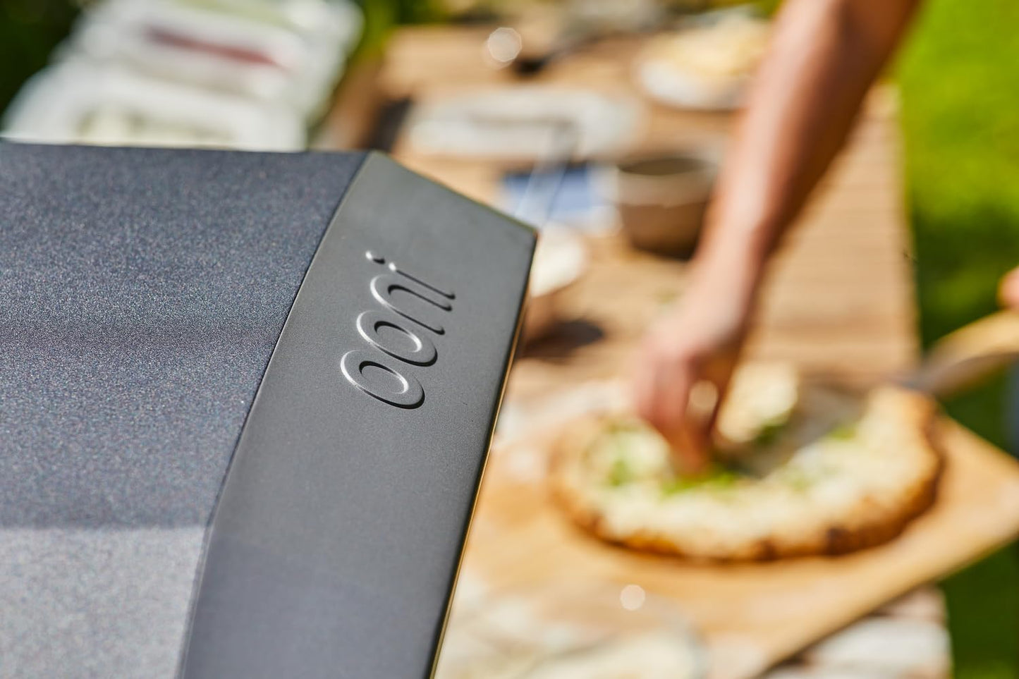 Ooni Koda 16 Propane Gas Pizza Oven – 16" Gas Powered Outdoor Oven with 28 mBar Regulator and Gas Hose, Gas Powered Portable Pizza Oven - Foundry Black