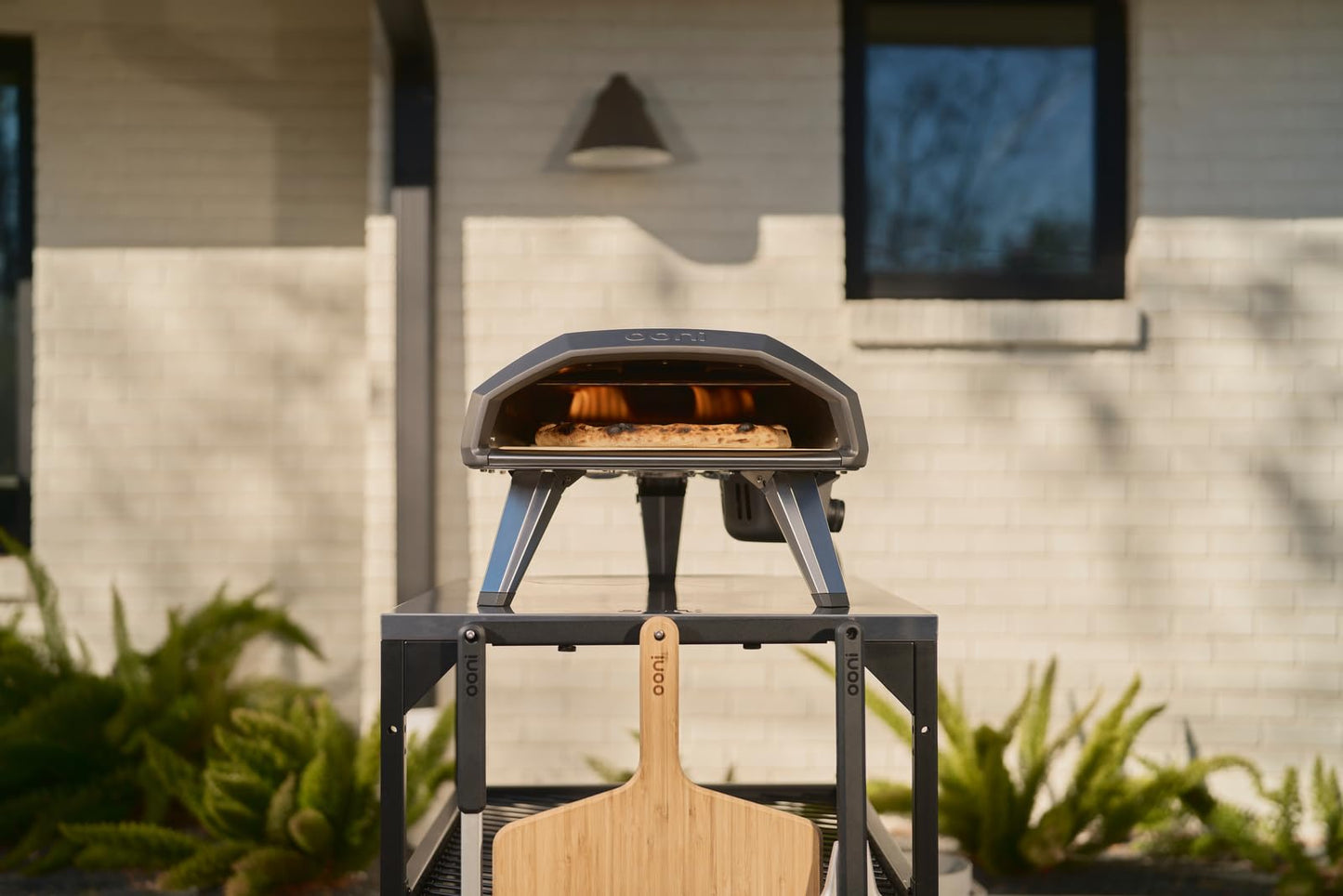 Ooni Koda 2 Propane Gas Pizza Oven – 14" Gas Powered Outdoor Oven with 28 mBar Regulator and Gas Hose, Gas Powered Portable Pizza Oven - Foundry Black