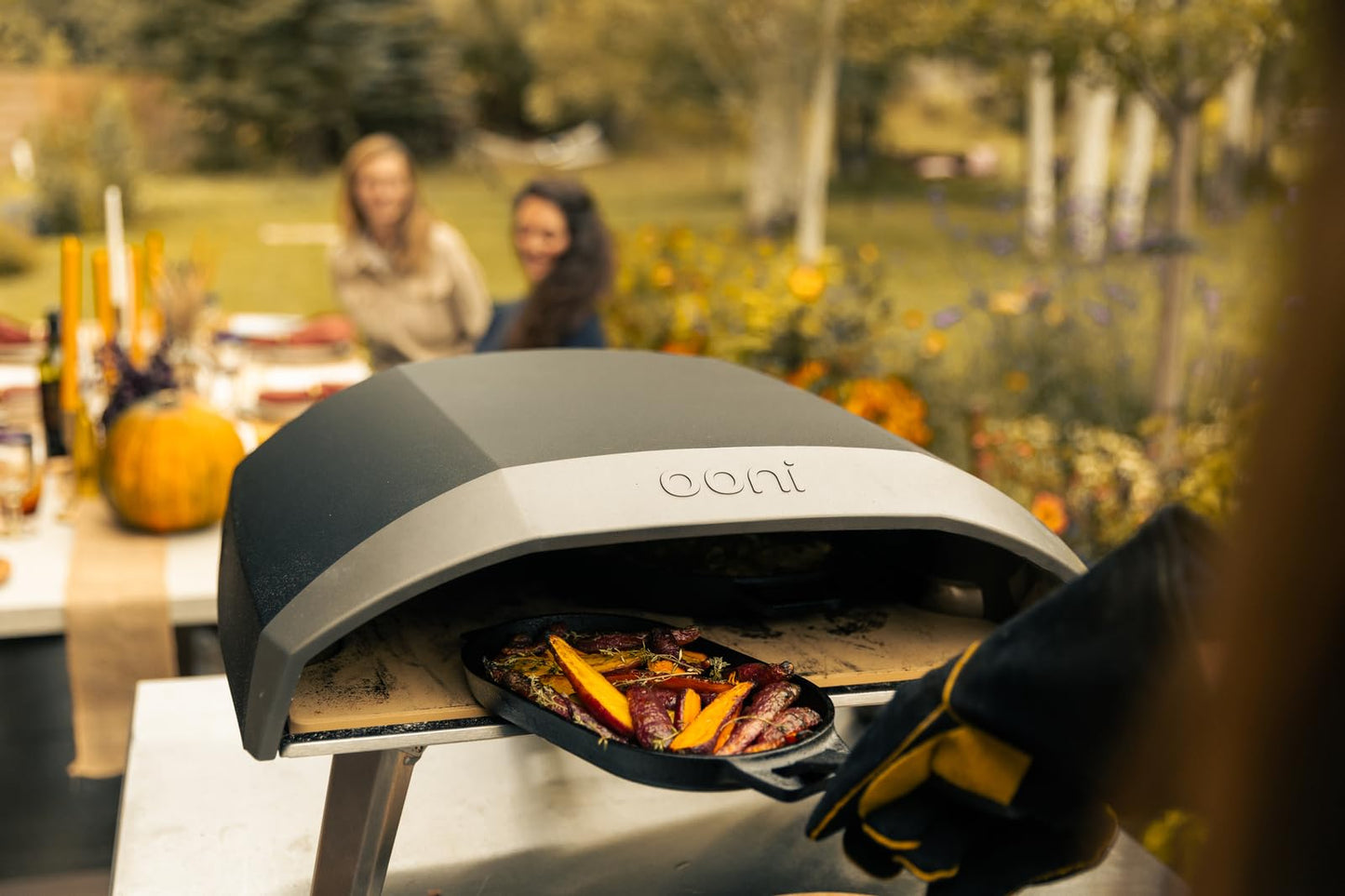 Ooni Koda 16 Propane Gas Pizza Oven – 16" Gas Powered Outdoor Oven with 28 mBar Regulator and Gas Hose, Gas Powered Portable Pizza Oven - Foundry Black