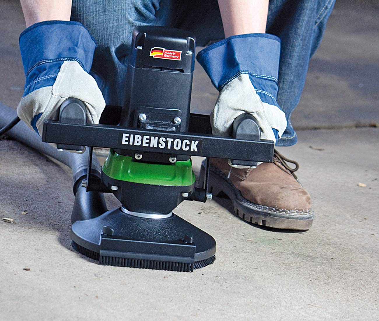 CS Unitec EBS 180 H Low-Vibration Hand-Held Concrete Ginder, 7" Diameter with Dust Extraction and Edging Capacity, 20 AMP