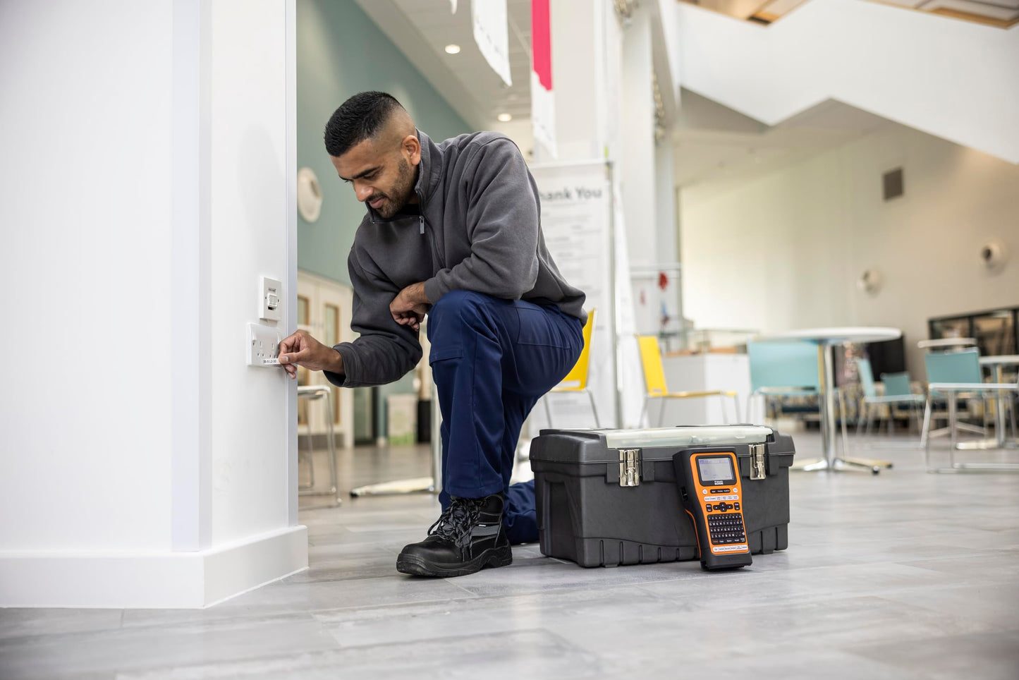 Brother PT-E510VP P-Touch Edge Handheld Industrial Label Printer with Dual auto Cutter and USB-C (up to 24mm Labels)