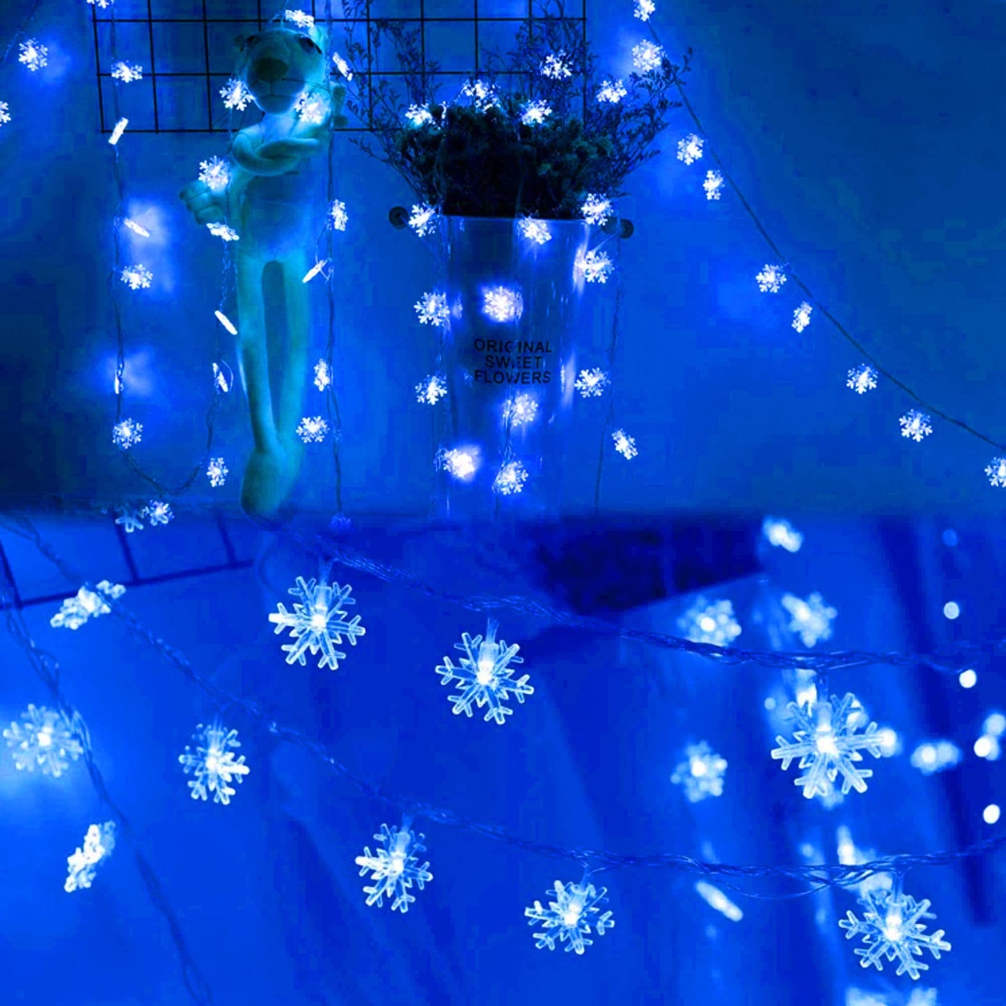Dazzle Bright Snowflake String Lights, 100LED 50FT, Battery Operated, 8 Lighting Modes, Indoor Outdoor Decorations, Blue
