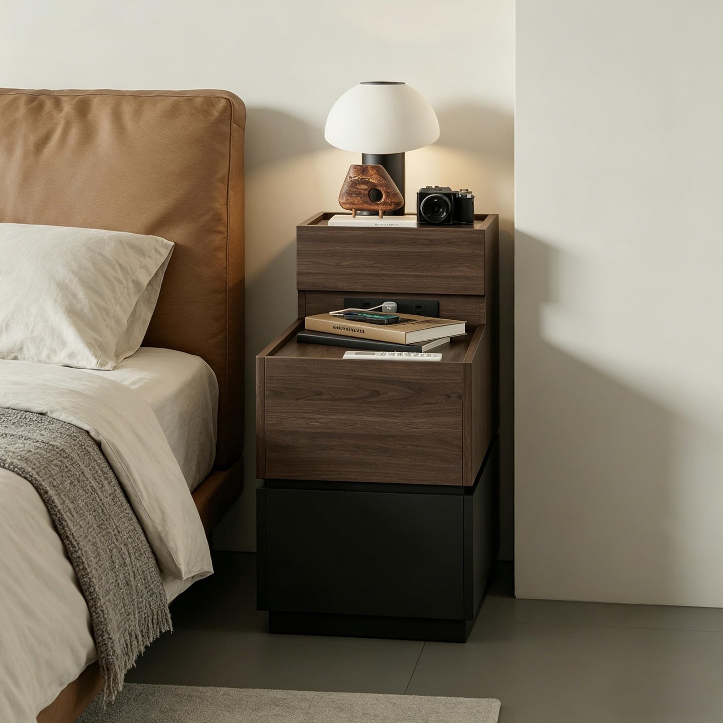 Modern Sofa Side Cabinet, Side Table with USB Interface and Power Outlet, Walnut Wood Living Room Bedroom Side Cabinet Modern Bedside Table with Charging Station for Living Room, Bedroom