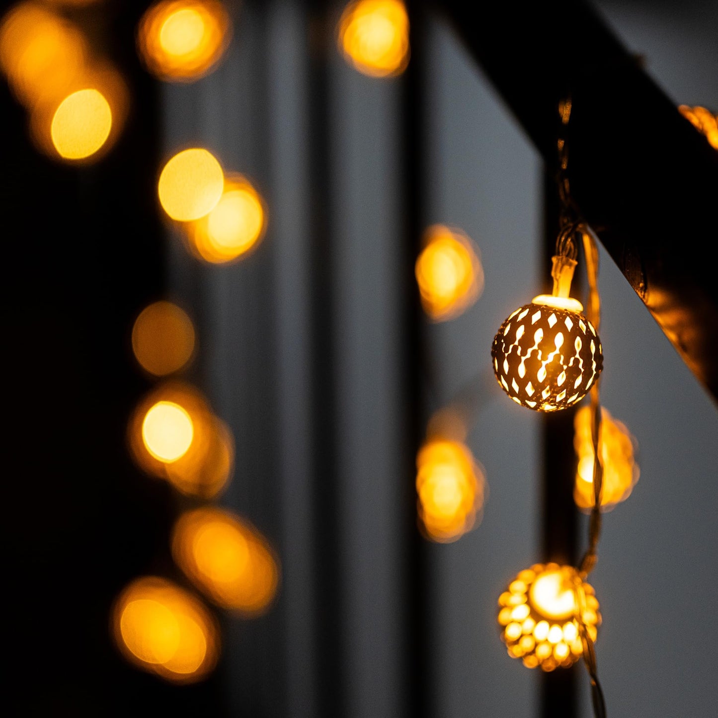 Dazzle Bright Moroccan String Lights, 50 LED 16 FT Warm White, Battery Powered, Waterproof, 8 Modes for Indoor Outdoor Xmas Tree