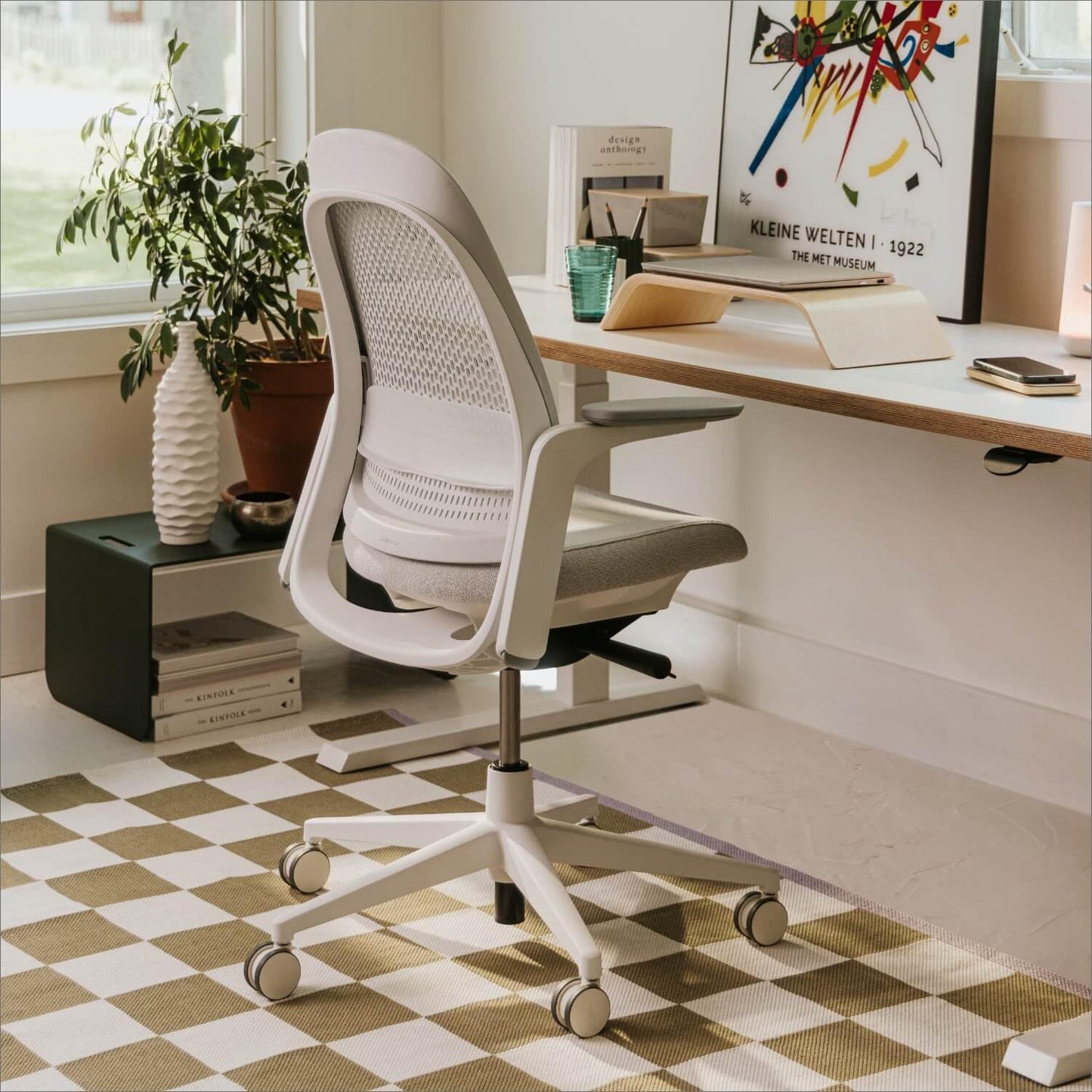 Haworth Breck Office Chair - Ergonomic Desk Seat with Height-Adjustable Lumbar Support, Black Trim, and 4D-Arms (Lunar)
