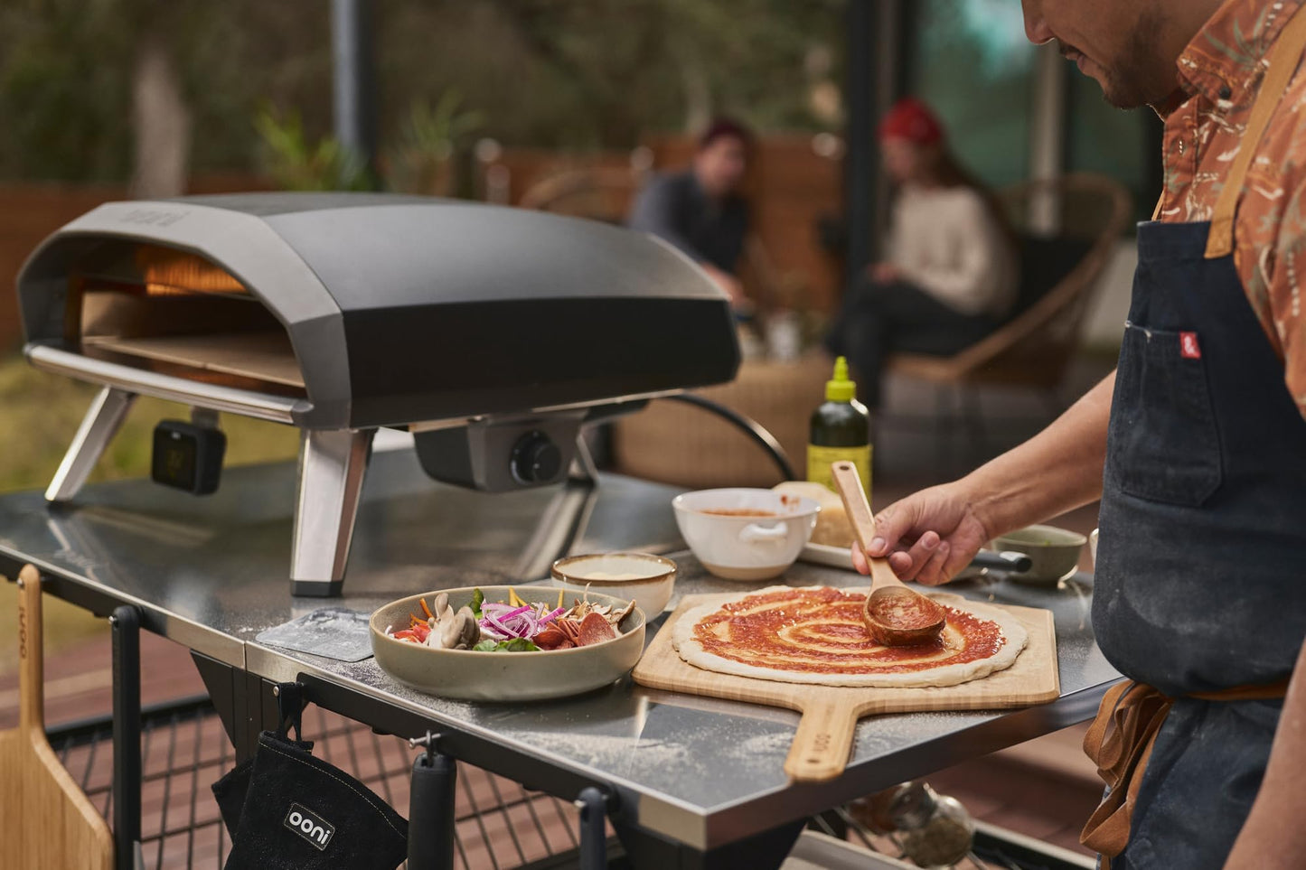 Ooni Koda 2 Pro Gas Pizza Oven – 18" Gas Powered Outdoor Oven with 28 mBar Regulator and Gas Hose, Gas powered Portable Pizza Oven - Black