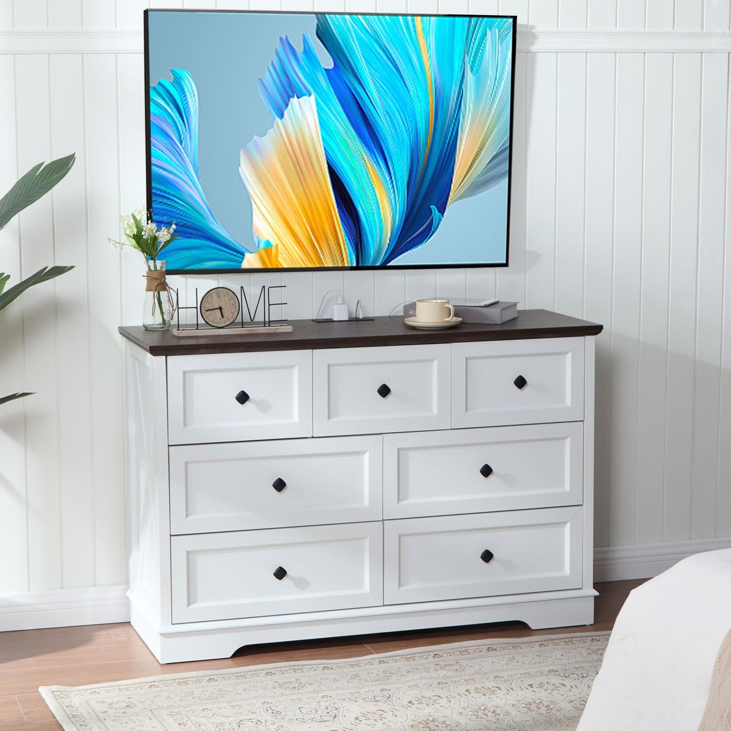 7 Drawers Dresser, Farmhouse Dresser Chest of Drawer for Bedroom, Modern Wood Drawers Dressers with Charging Station, Chest of Drawers Storage Cabinet for Living Room, Entryway, Hallway, White