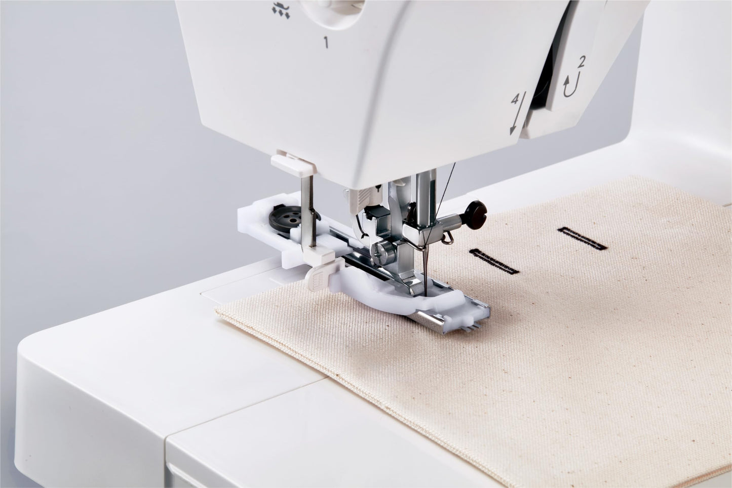 Janome 1522BL Mechanical Sewing Machine - Aesthetic Black Sewing Machine for Beginners, 22 Built in Stitches, 1 Step Buttonhole, Heavy Duty Metal Frame, Built in Needle Threader for Easy Use