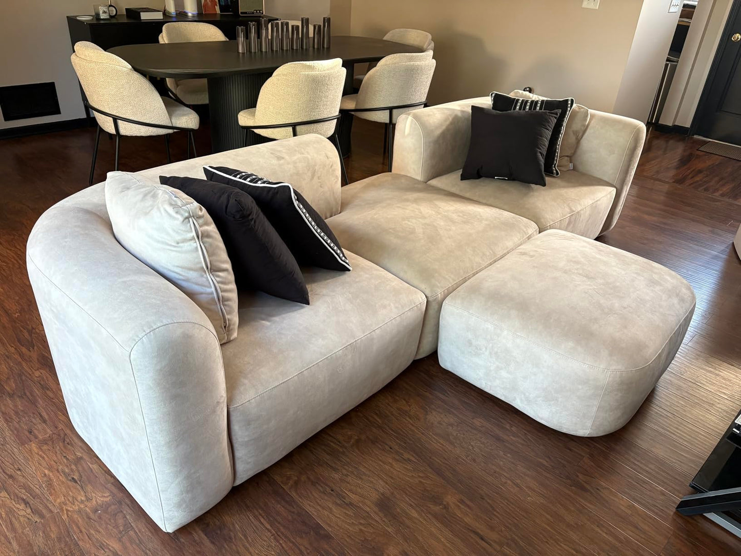 Acanva Luxury Modern Tight Curved Back Velvet Sofa, Minimalist Style Comfy Couch for Living Room Apartment, 4 Seater Modular Sectional, Cream