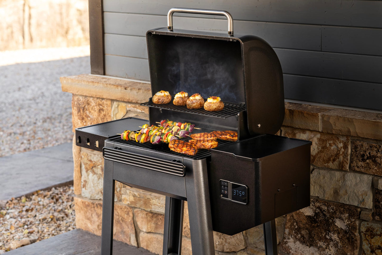 Traeger Westwood Wood Pellet Grill & Smoker, 653 Sq In, WiFi