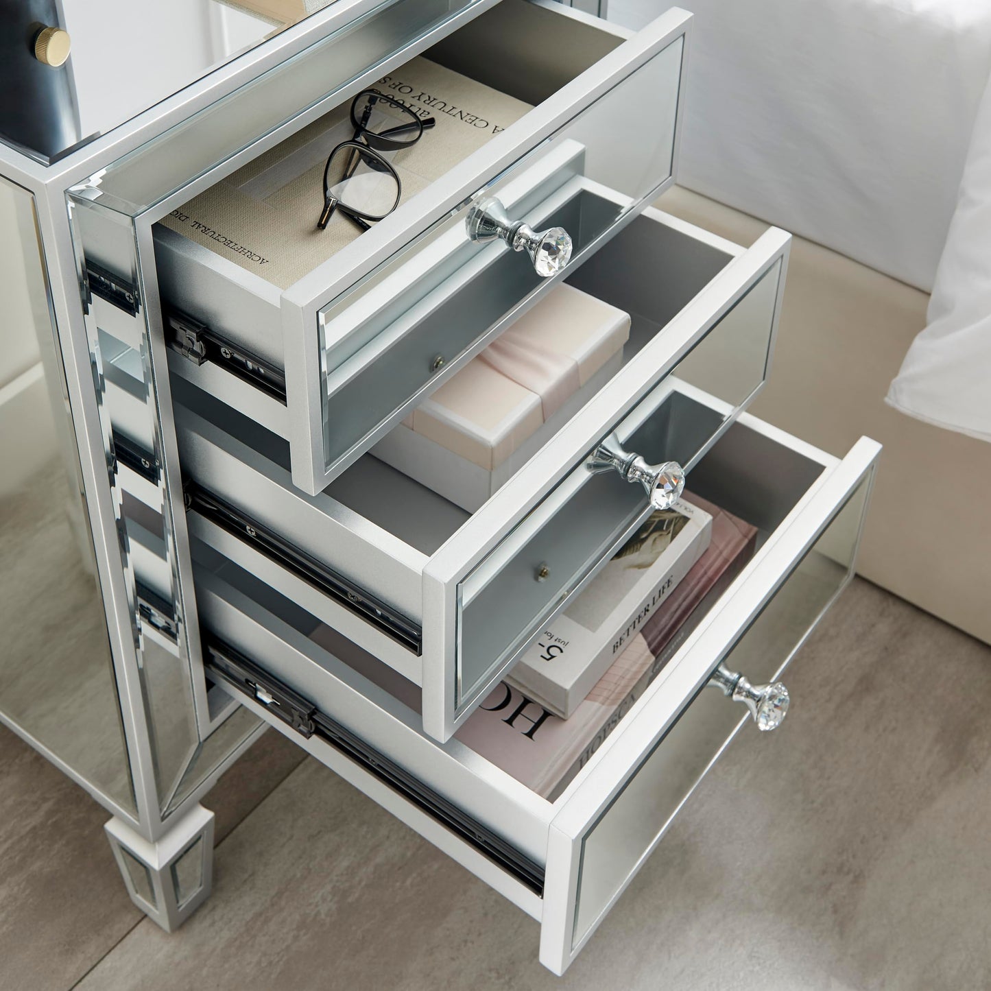 Furniturebox UK Venetian Mirrored Bedside Side Table Cabinet Modern 3 Drawer