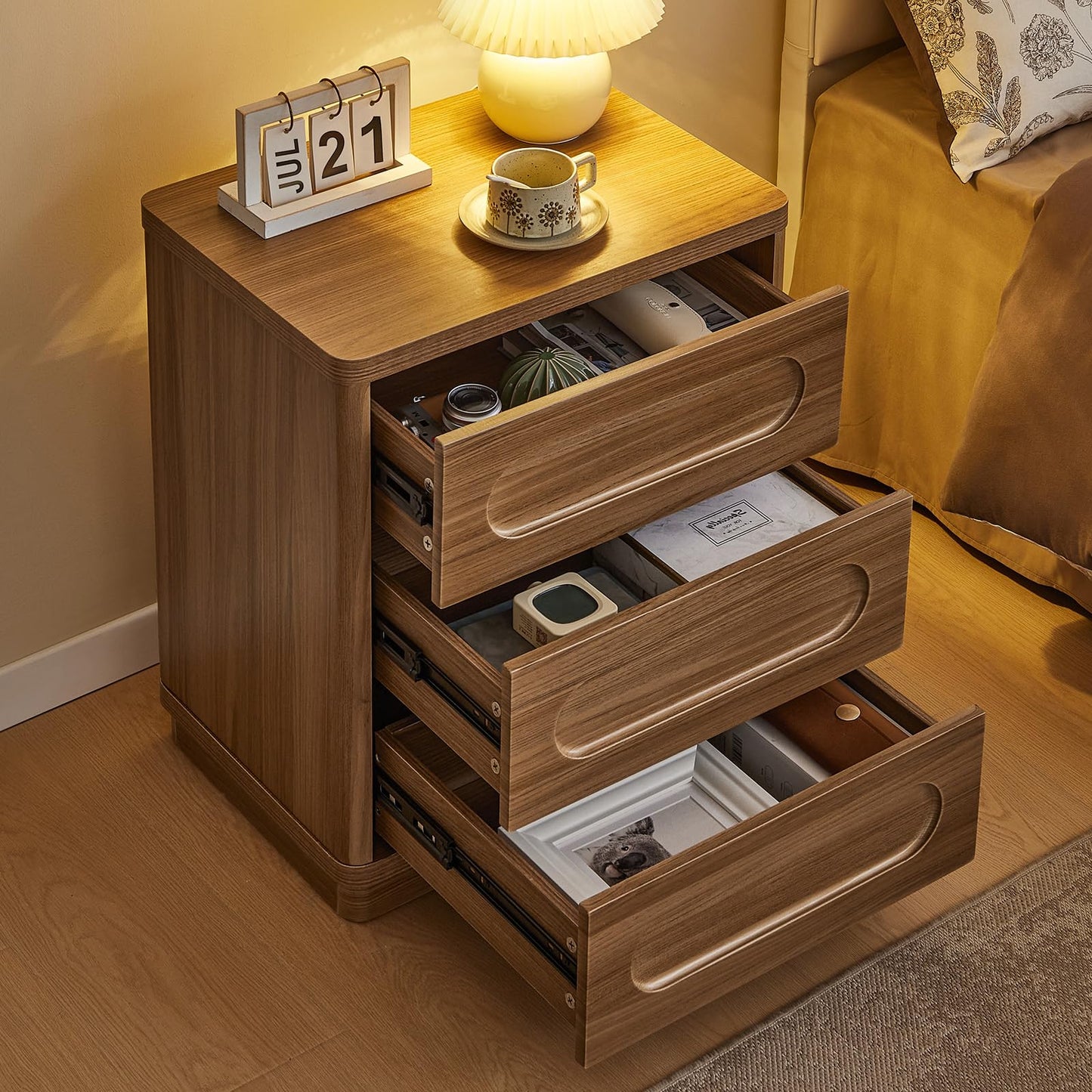 SUCSSRICH Nightstands Set of 2, Brown Nightstand with 3 Drawers