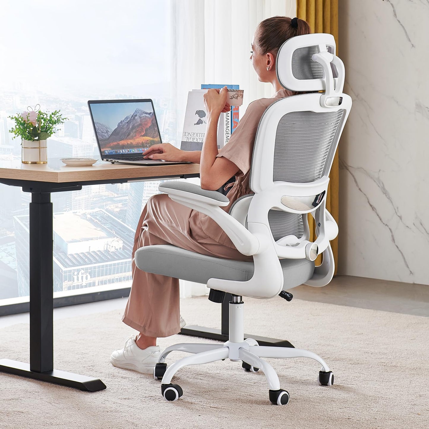 TRALT Office Chair Ergonomic Desk Chair, 330 LBS Home Mesh Office Desk Chairs with Wheels, Comfortable Gaming Chairs (Light Grey)