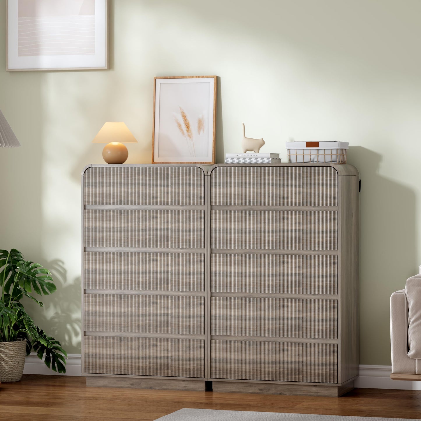 Wodeer Grey Dresser Fluted Tall 5 Drawer Dresser for Bedroom, Wood Chest of Drawers with Hidden Handles & Rounded Corners, Modern Storage Cabinet and Organizer Drawers for Living Room, Hallway, Gray