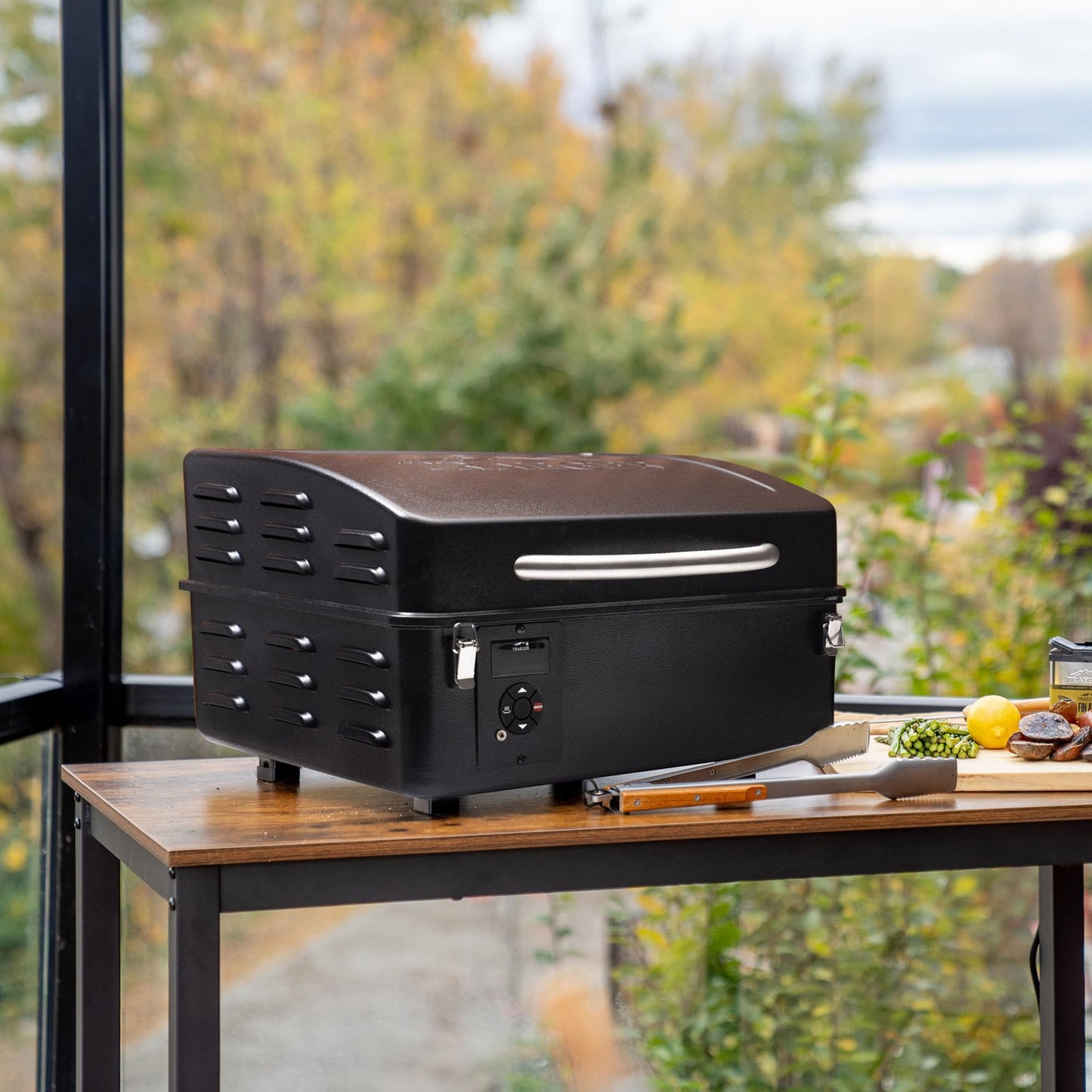 Traeger Grills Trailhead, Portable Wood Pellet Grill and Smoker – Electric Tabletop Pellet Smoker with Digital Arc Controller, For Tailgating and Outdoor Cooking + To Go Cover + Power Inverter