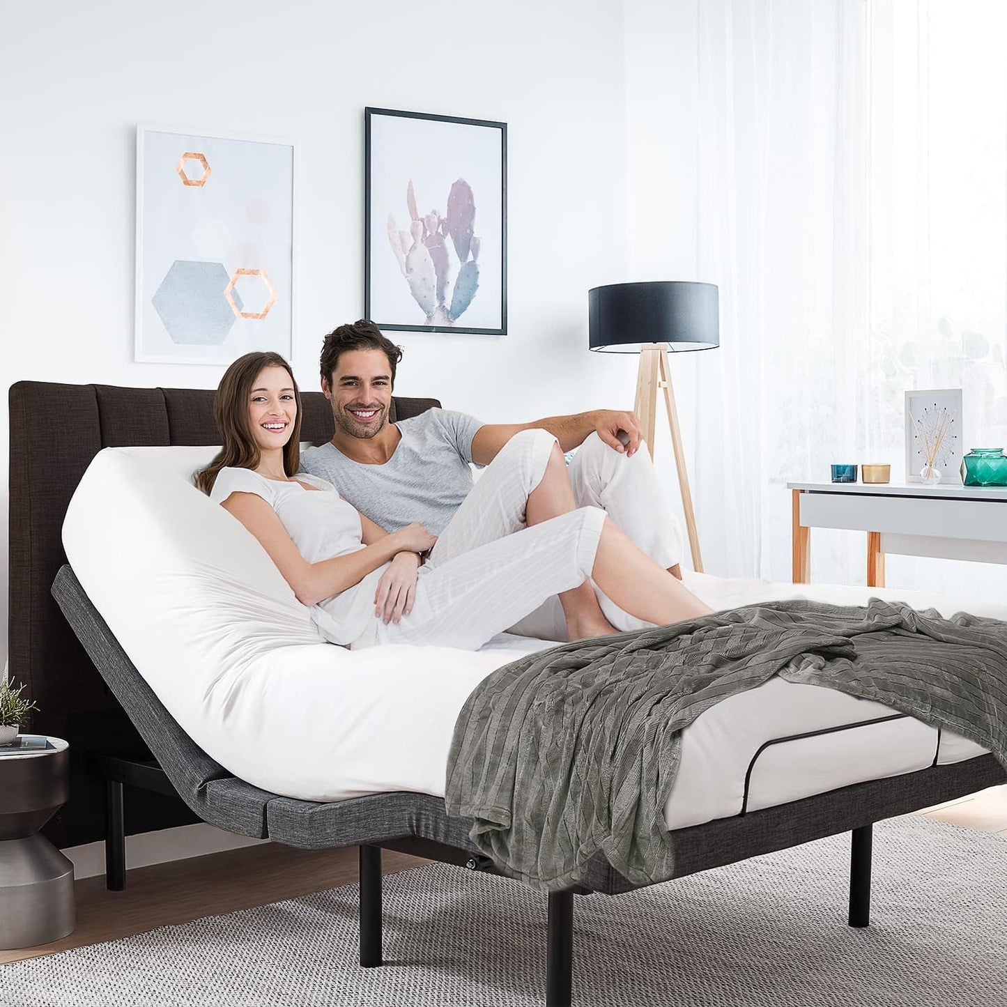 Virtu Adjustable Bed Frame, Zero Clearance Adjustable Massage Bed Frame, Adjustable Bed Base Head & Foot Massage, Wireless Remote Fast & Easy Assembly, USB Ports, LED Light (California King)