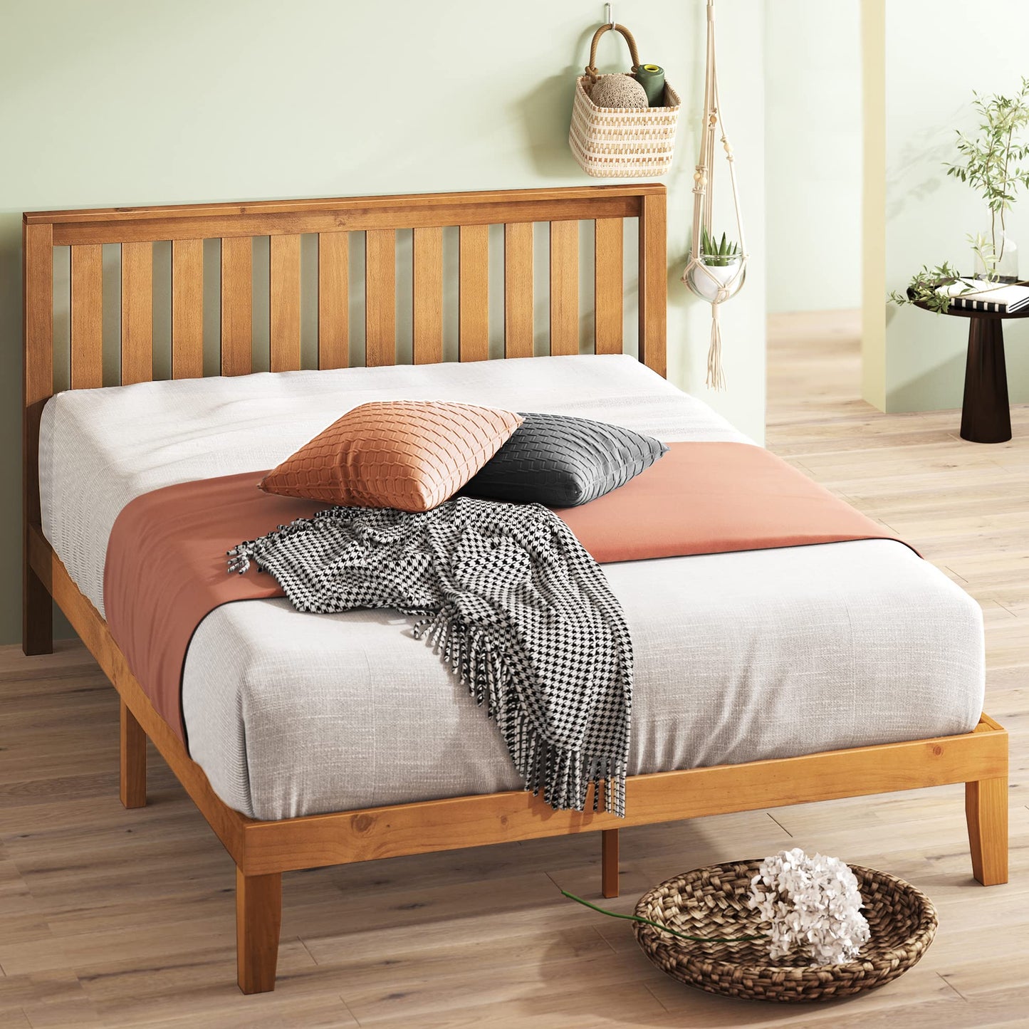 Zinus Alexia Wood Platform Bed Frame with headboard, Solid Wood Foundation with Wood Slat Support, No Box Spring Needed, Easy Assembly, Rustic Pine, Queen