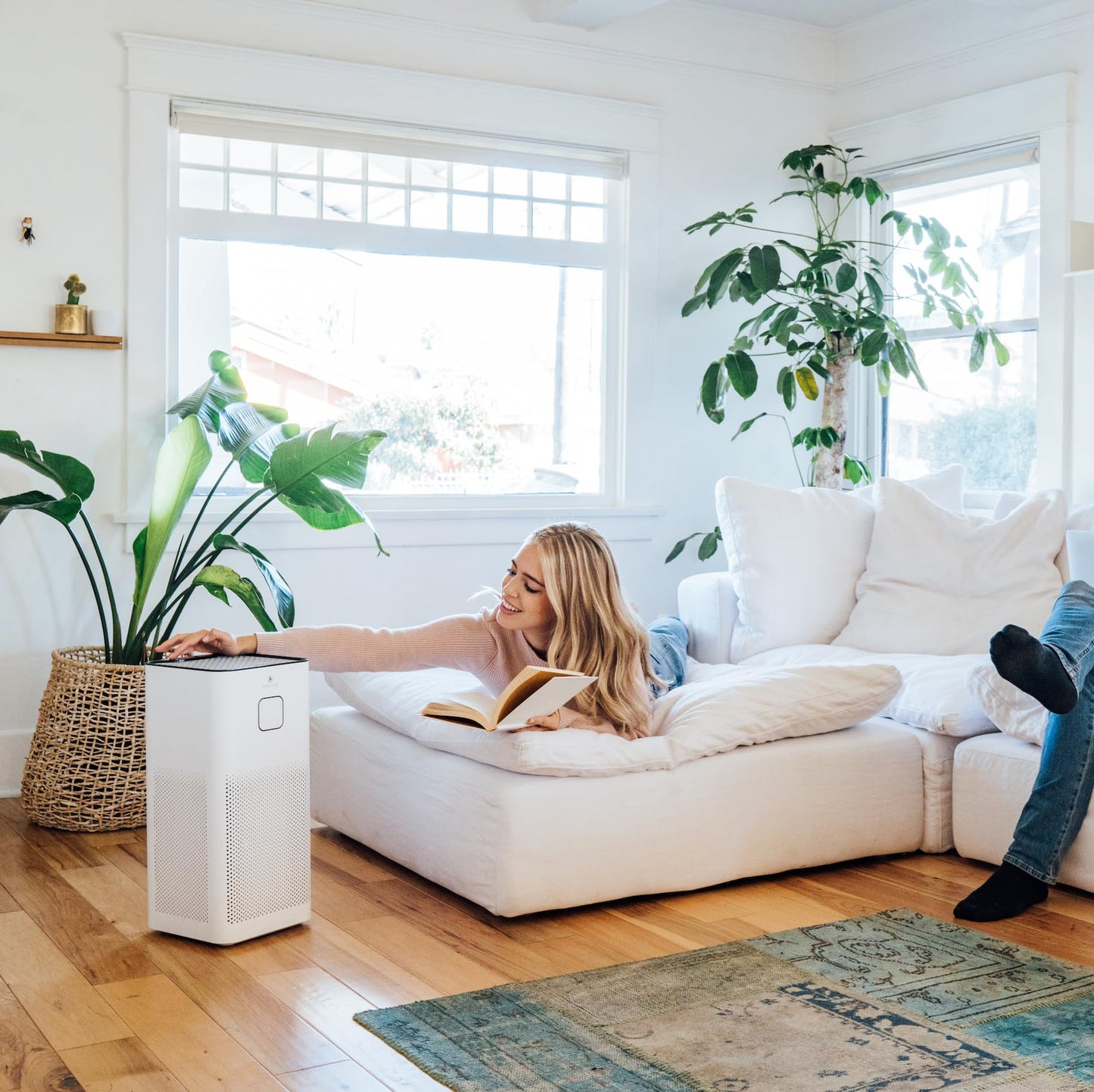 Medify MA-50 Air Purifier V3.0 with True HEPA H13 Filter | 2,640 ft² Coverage in 1hr for Smoke, Wildfires, Odors, Pollen, Pets | Quiet 99.9% Removal to 0.1 Microns | White, 1-Pack