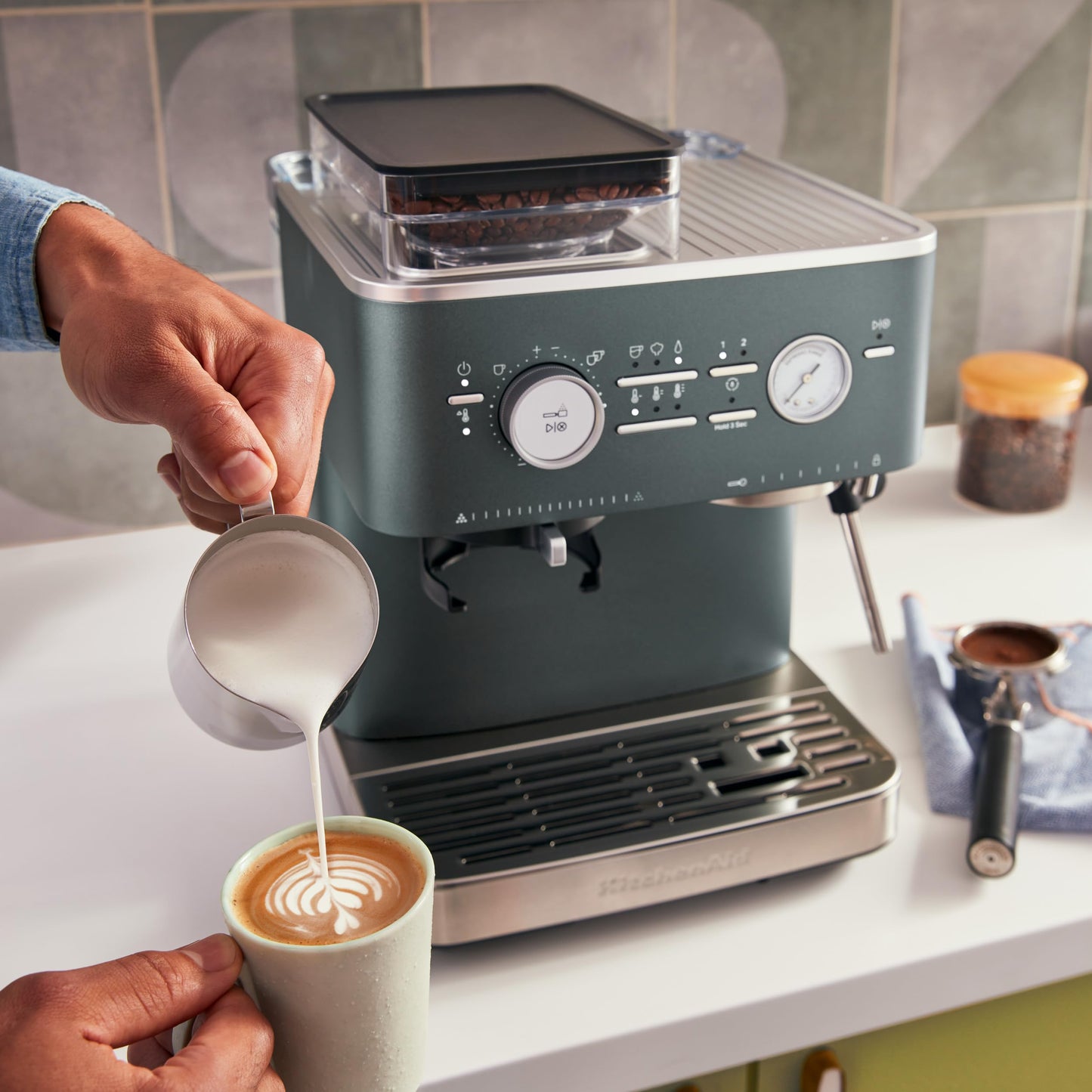 KitchenAid Semi Automatic Espresso Machine with Burr Grinder, 2.5L, KES6551JP, Juniper