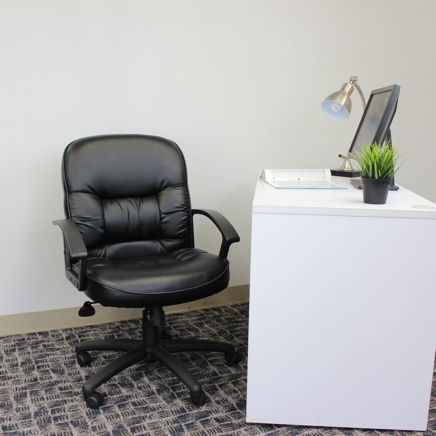 BOSS Office Products Chairs Executive Seating, 28.5 inches x 27 inches x 38.5 inches, Black