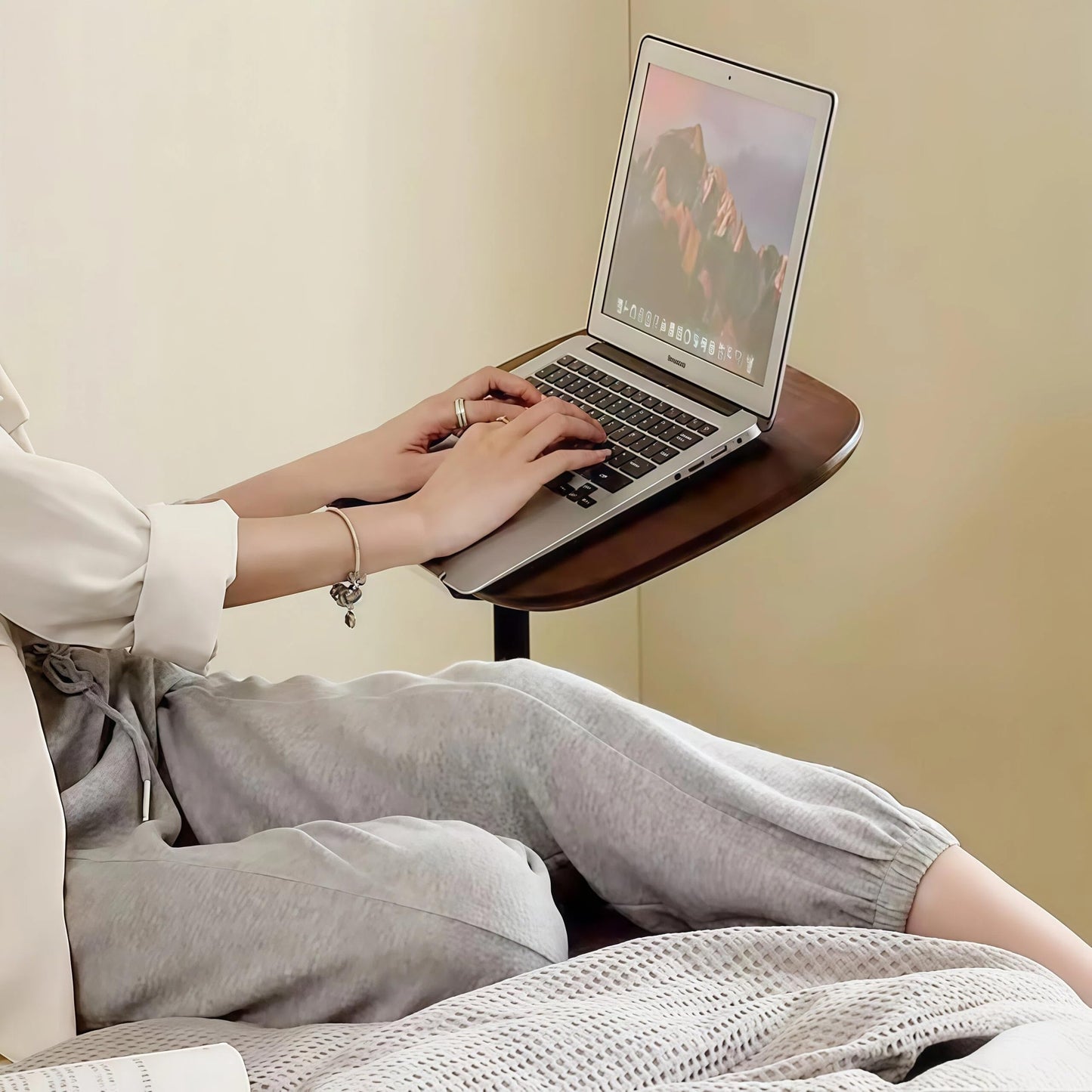 YLACMALS Modern C Shaped Side Table, Sofa Table, with Adjustable Height and Swivel Top, Laptop Table for Living Room, Bedroom, Study and Small Spaces, Walnut Wood