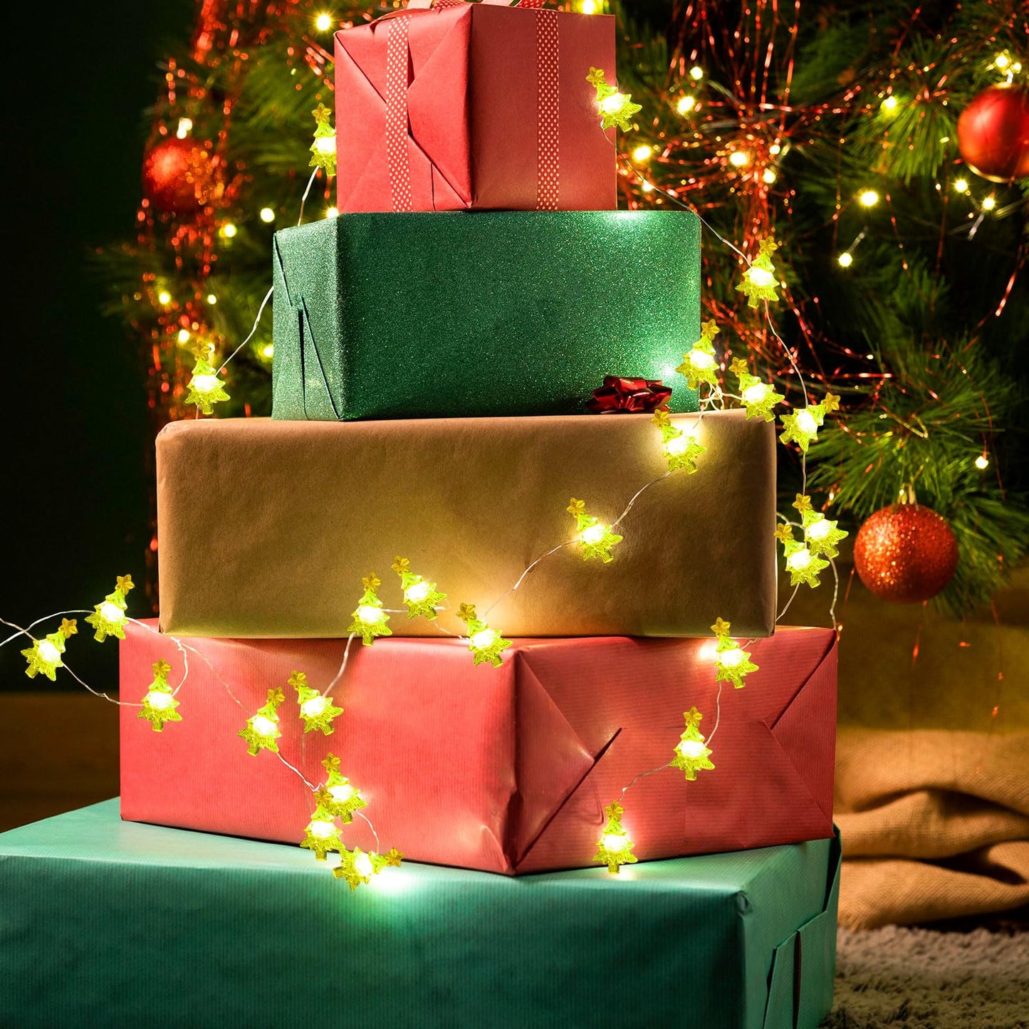 Elsqolro Christmas Tree LED String Lights, 10ft, 30 LEDs, Battery Operated, Copper Wire, Waterproof, Green, Indoor/Outdoor Decor