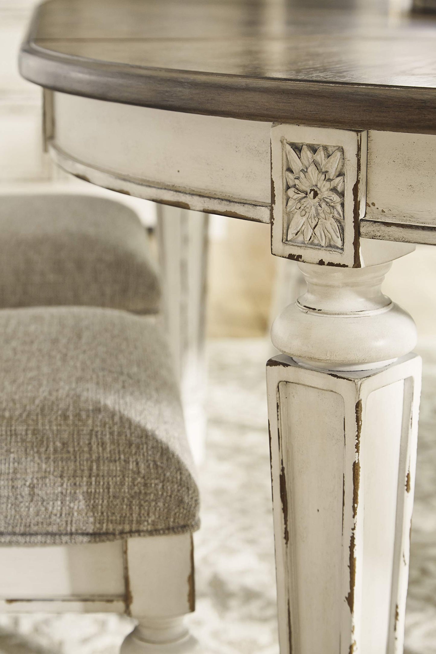 Signature Design by Ashley Realyn Oval Dining Room Extension Table, Seats 6, Antiqued 2-tone Finish, Wood, Distressed White