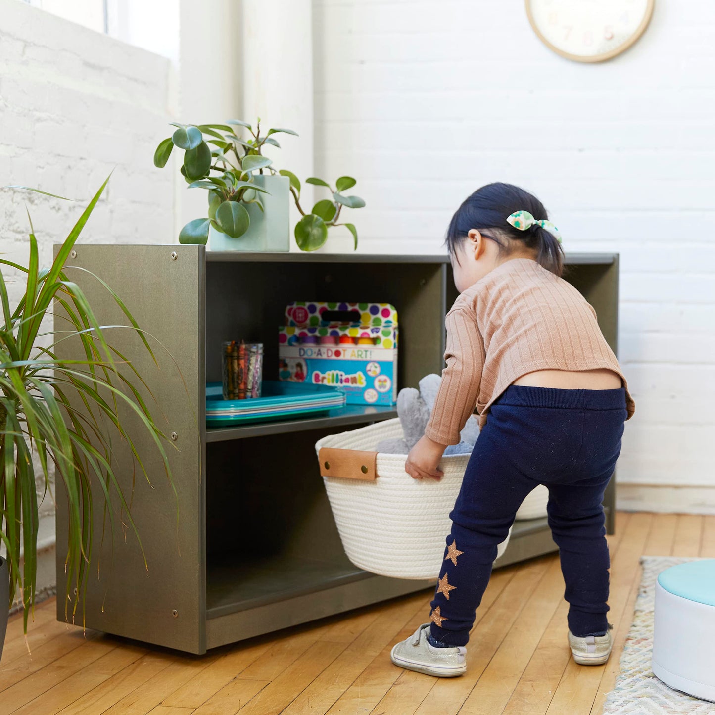 ECR4Kids 5-Compartment Mobile Storage Cabinet, Toddler, Classroom Furniture, Grey Wash