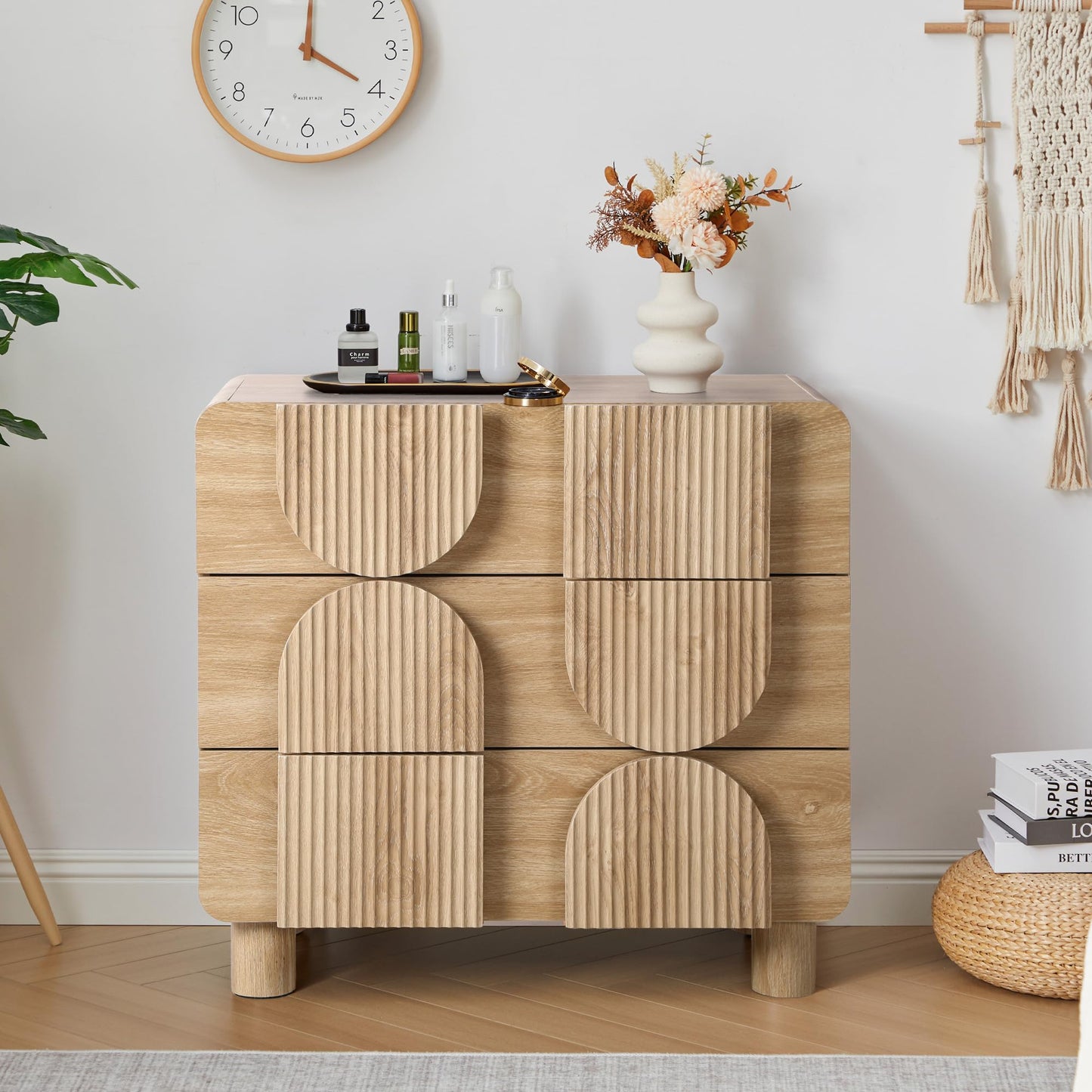 Janmer Home 3 Drawer Dressers for Bedroom, 31.5" Wide Large Mid Century Modern Fluted Nightstand, Wood Dresser & Chest of Drawers with Curved Profile for Living Room, Entryway, Hallway, Natural