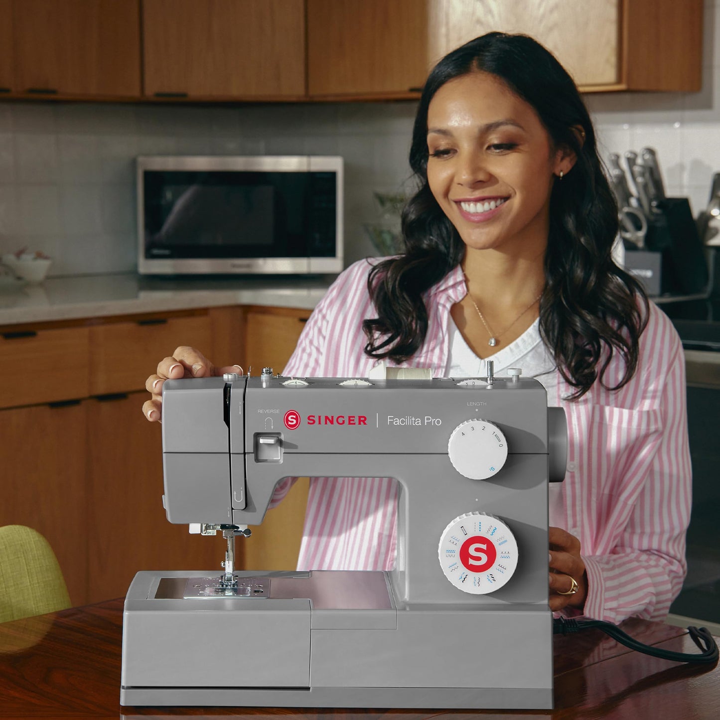 SINGER® Heavy Duty 4423 (Grey) High Speed Sewing Machine + Accessories | 23 Built-In Stitches Deliver 97 Stitch Applications | 50% More Power, 1100 Stitches/Min | Metal Frame, 1-Step Buttonhole