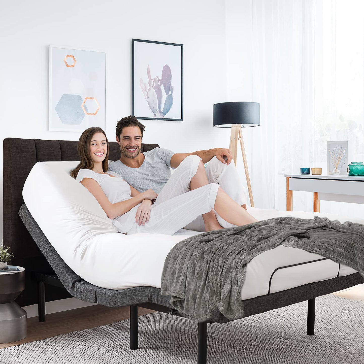 Nestl Adjustable Bed Frame, Zero clearance Adjustable Massage Bed Frame with Wireless Remote, Adjustable Bed Base Head & Foot Massage, Fast & Easy Assembly, USB Ports, LED Light, King Size Bed Frame