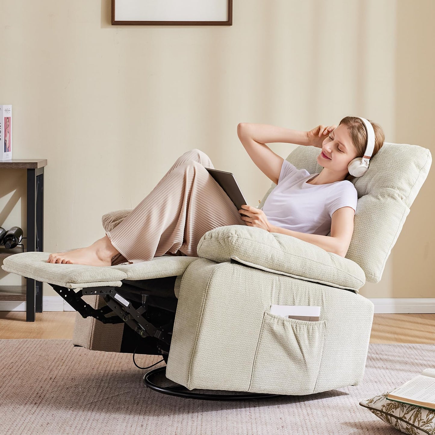 HAPPYMONT Recliner Chair, Durable & Tear-Resistant Massage Chair with Heating, Premium Chenille Fabric Massage Recliner Supports up to 380 LBS for Living Room, Bedroom, Beige