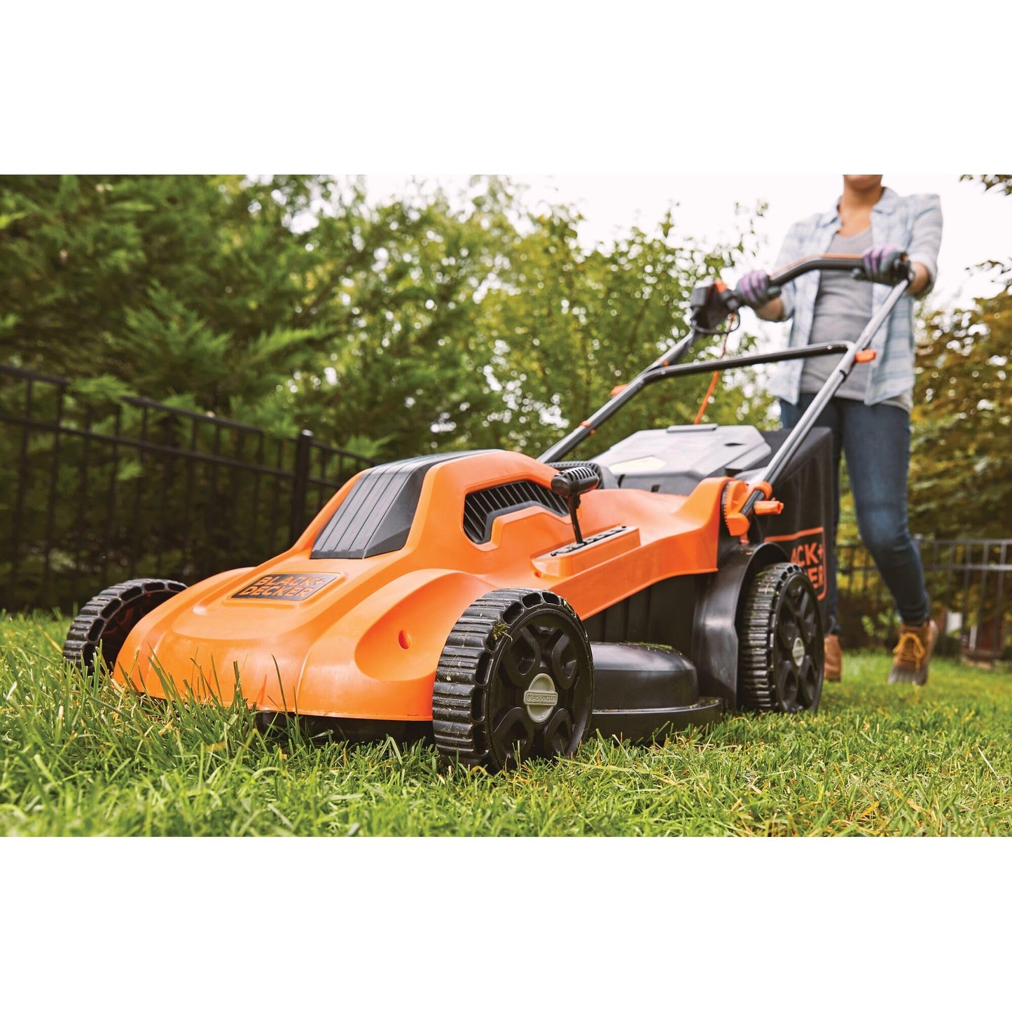 BLACK+DECKER Electric Push Lawn Mower, Corded, 13 Amp, 20-Inch Cutting Deck, 6 Setting Height Adjustment, Compact Storage, Collection Bag (BEMW213)