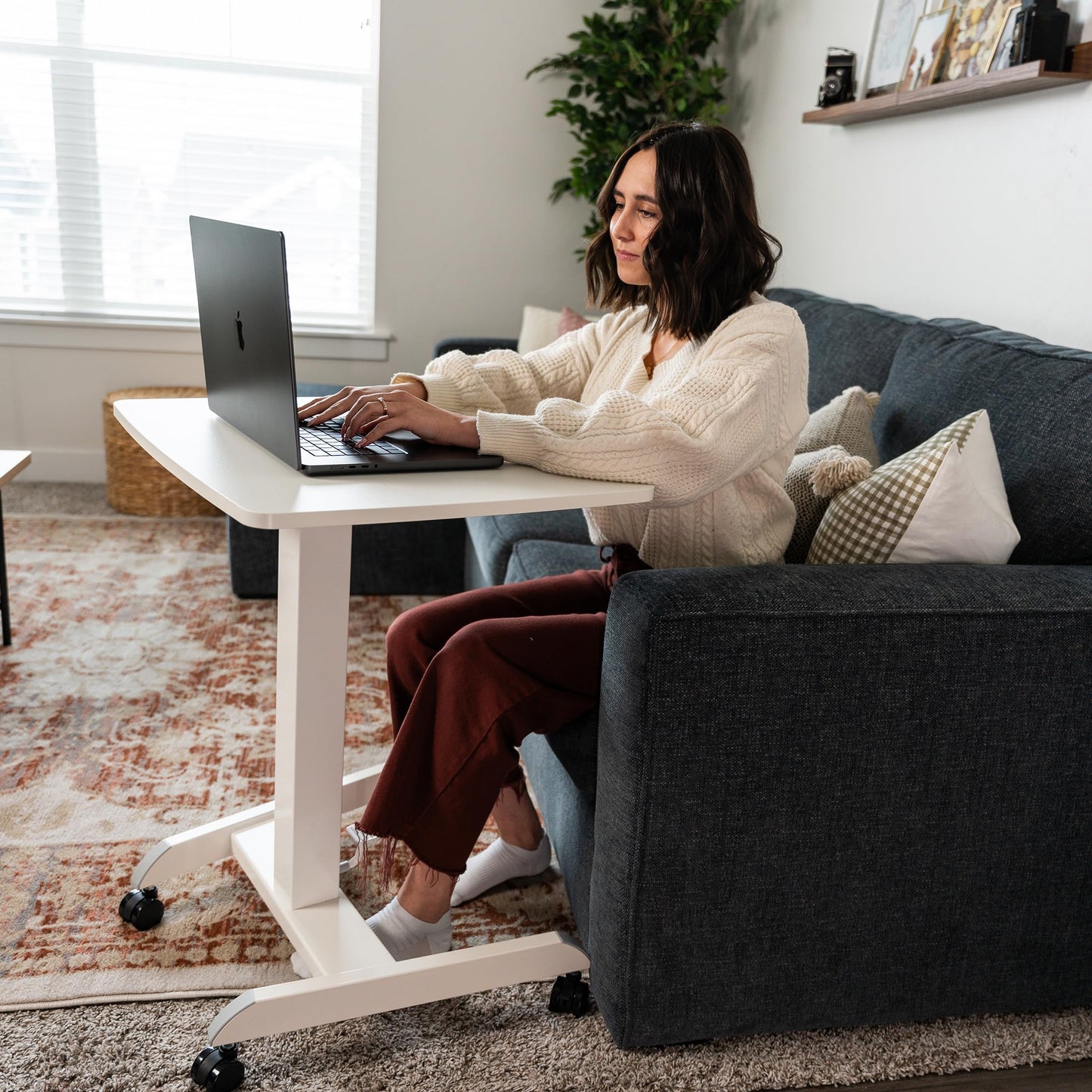 Mount-It! Adjustable Rolling Laptop Desk, Mobile Standing Desk with Wheels, Small Sit-Stand Computer Cart for Home, Office, or Classroom, 29.6–44.2" Height, 23.6"x20.5" Desktop, White