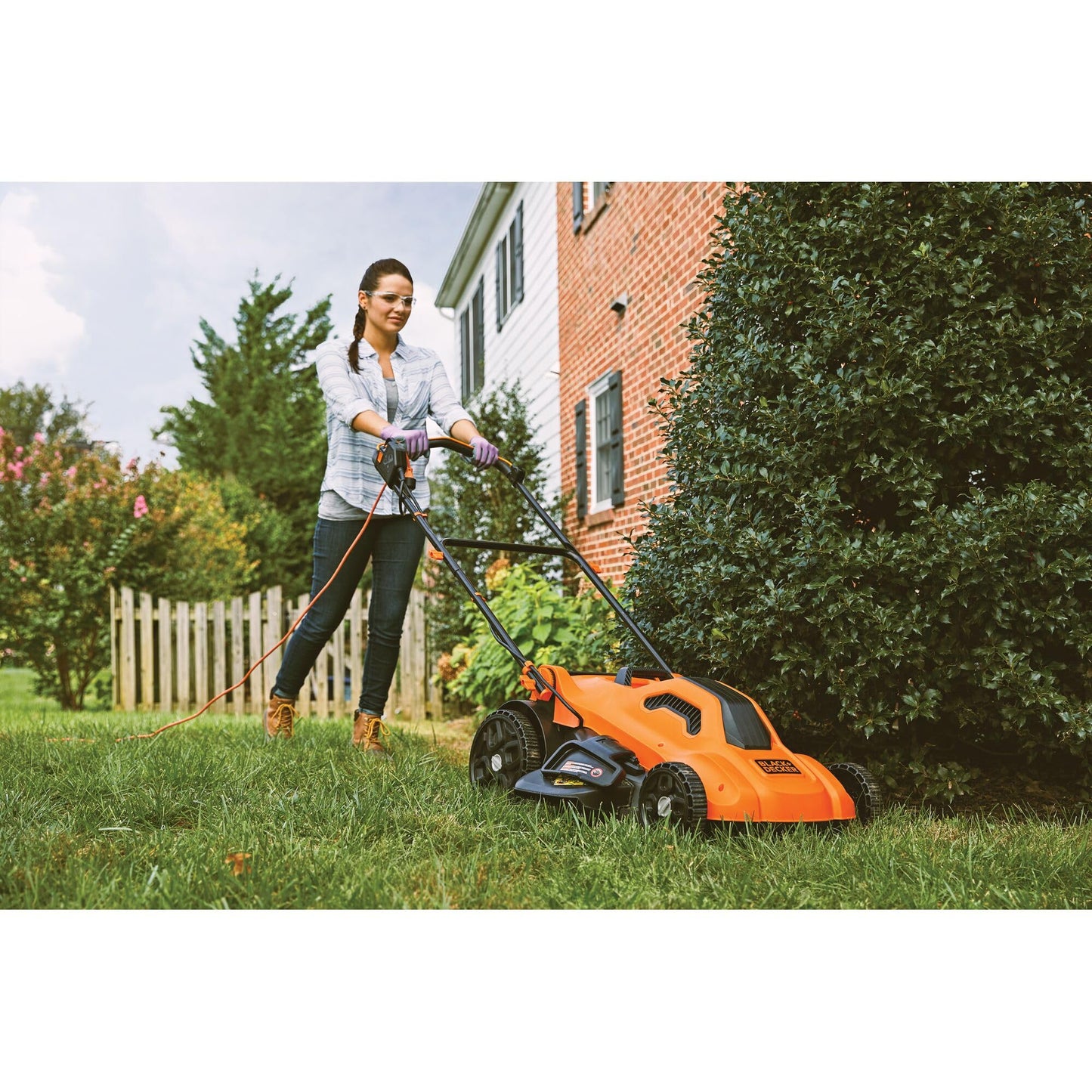 BLACK+DECKER Electric Push Lawn Mower, Corded, 13 Amp, 20-Inch Cutting Deck, 6 Setting Height Adjustment, Compact Storage, Collection Bag (BEMW213)