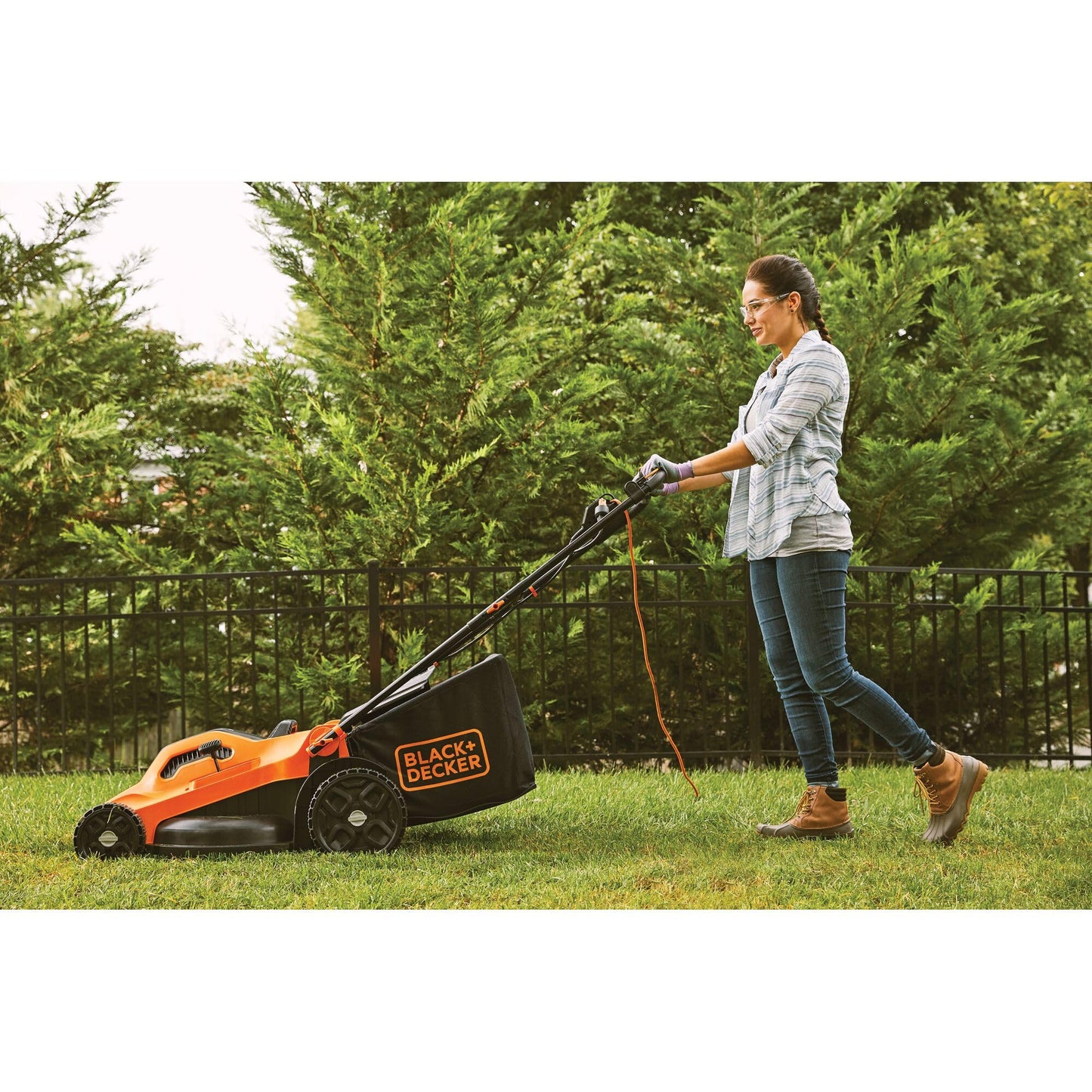 BLACK+DECKER Electric Push Lawn Mower, Corded, 13 Amp, 20-Inch Cutting Deck, 6 Setting Height Adjustment, Compact Storage, Collection Bag (BEMW213)