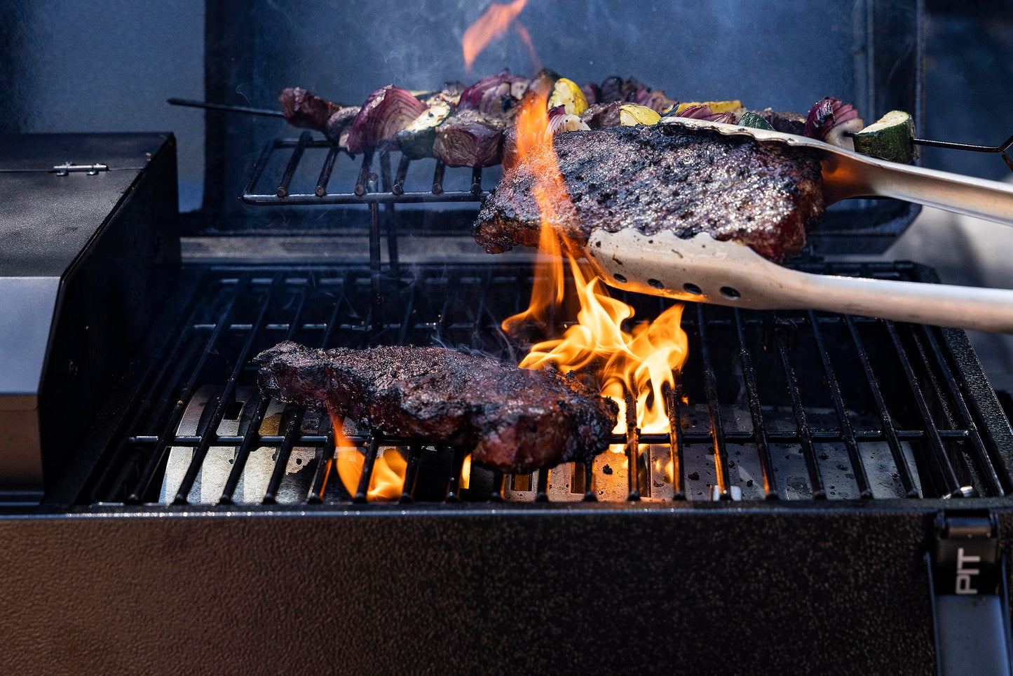 Pit Boss 150 Battery Powered Wood Pellet Grill & Smoker with Flame Broiler 256-Sq. In. Cooking Space, 180°F to 500°F Temperature Range, 7 lb. Pellet Hopper, for Tailgating, Camping, or Travel, Black
