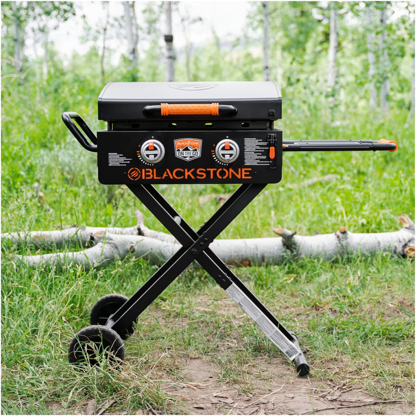 Blackstone 2350 On-the-Go 22” Omnivore Flex-Fold Griddle with Locking Hood, Powder Coated Steel, Black