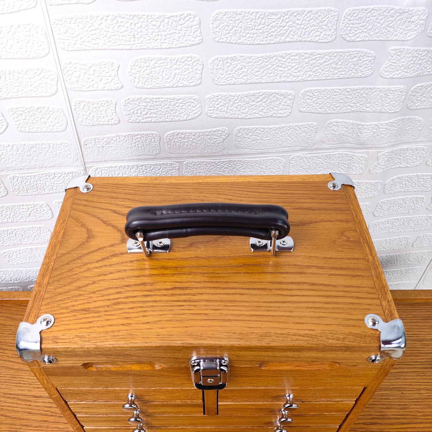 INWINACALT Oak Tool Chest, 8-Drawer Portable Handle with Chrome Hardware,Red Oak Color