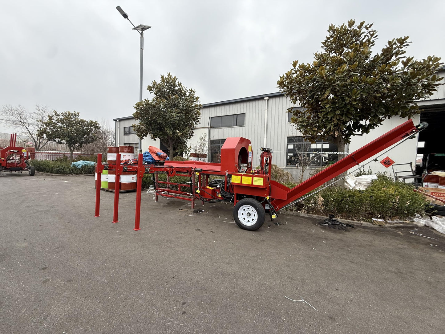 BORUITE 45 ton 19.6 inch log splitter firewood processor equipped with trailer hitch safety emergency stop protection steel body and powerful GX630 engine suitable for personal use