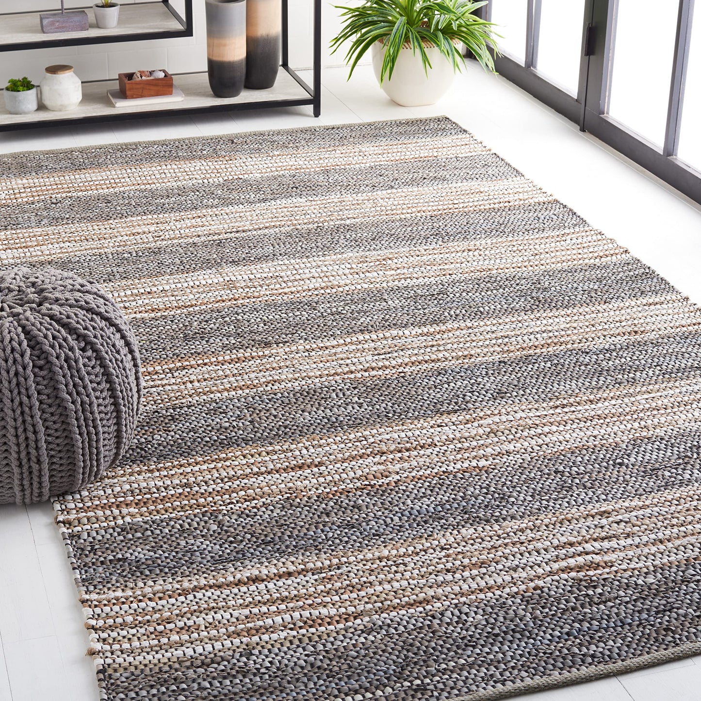 SAFAVIEH Area Rug 8x10 - Vintage Leather Collection - Large - Grey & Natural, Handmade Stripe Pattern, Ideal for Living Room, Bedroom, Dining Space (VTL204F)