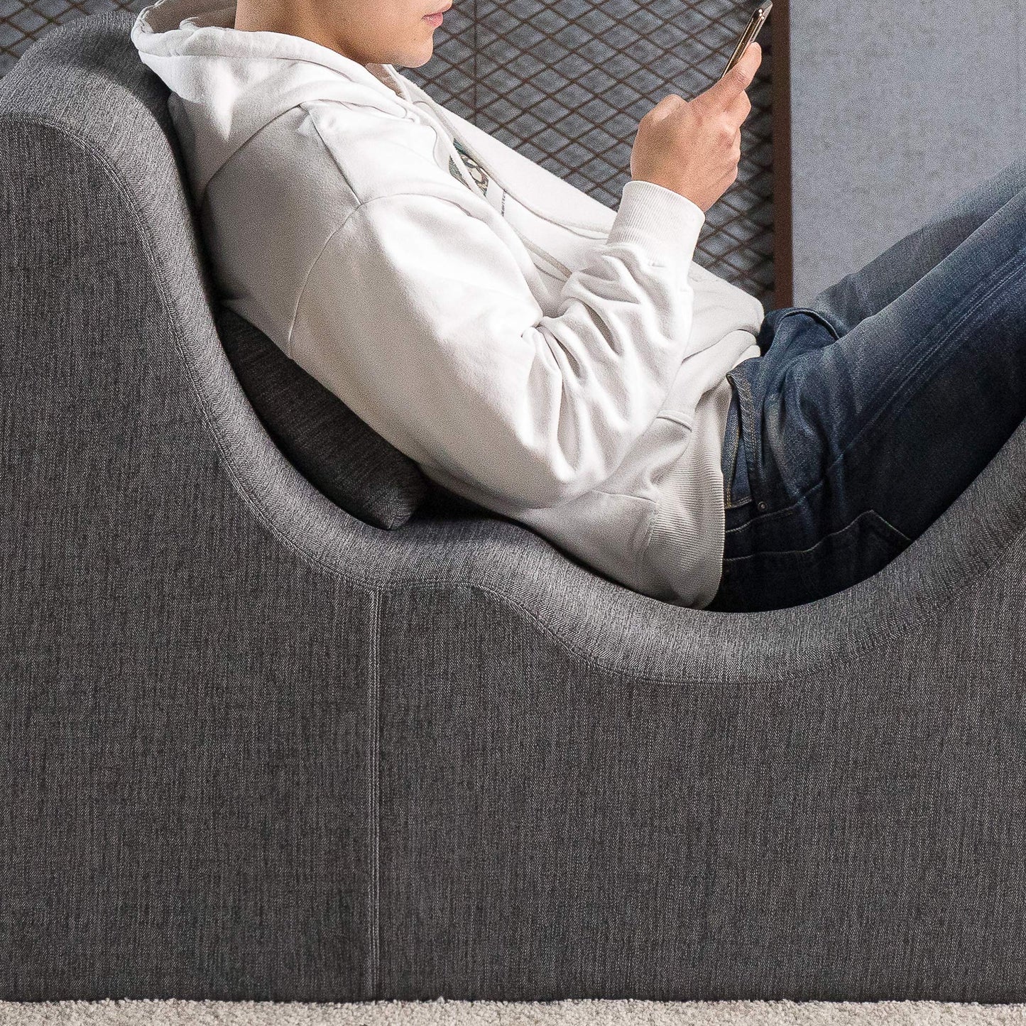 Zinus Lotus Zero Gravity Chaise Lounger, Foam Recliner for Living Room, Ergonomic Positioning for Better Relaxation, Pillow Included, No Assembly, Dark Grey